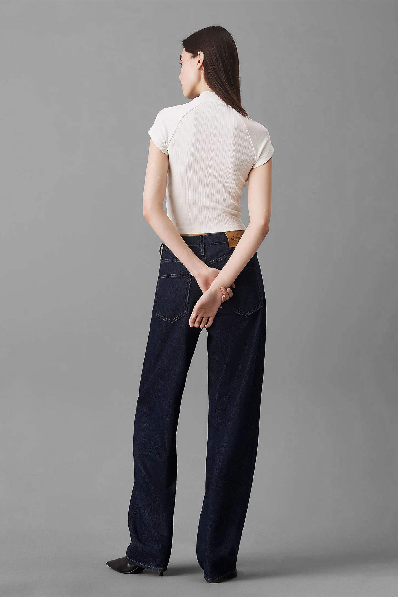 Женский белый топ WARM TEXTURE RIB MOCKNECK TOP 2