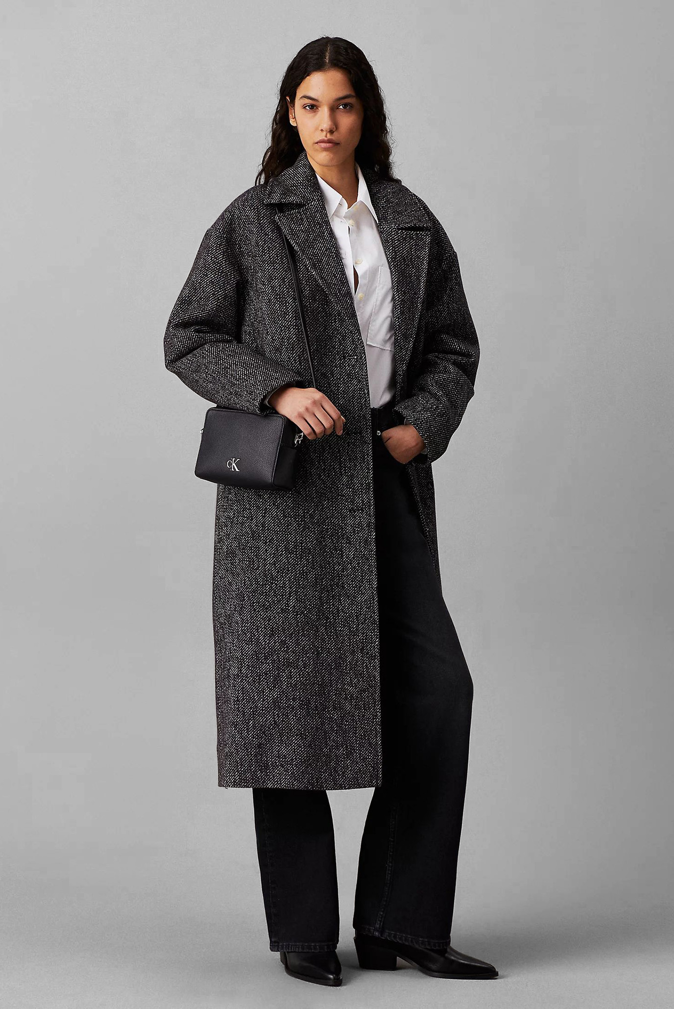 Сумка MINIMAL MONOGRAM CAMERA BAG 2