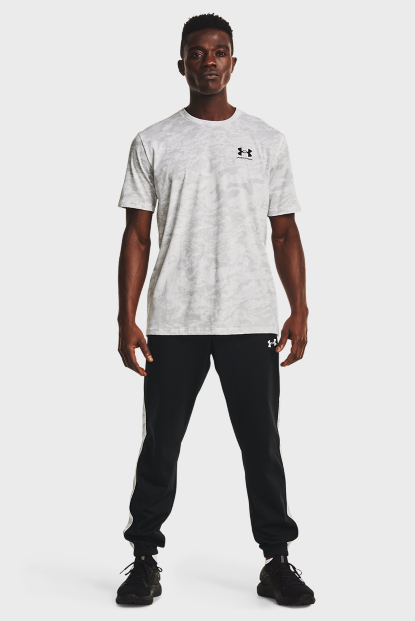 Мужская белая футболка UA ABC CAMO SSUnder Armour Мужская белая футболка UA ABC CAMO SS 10