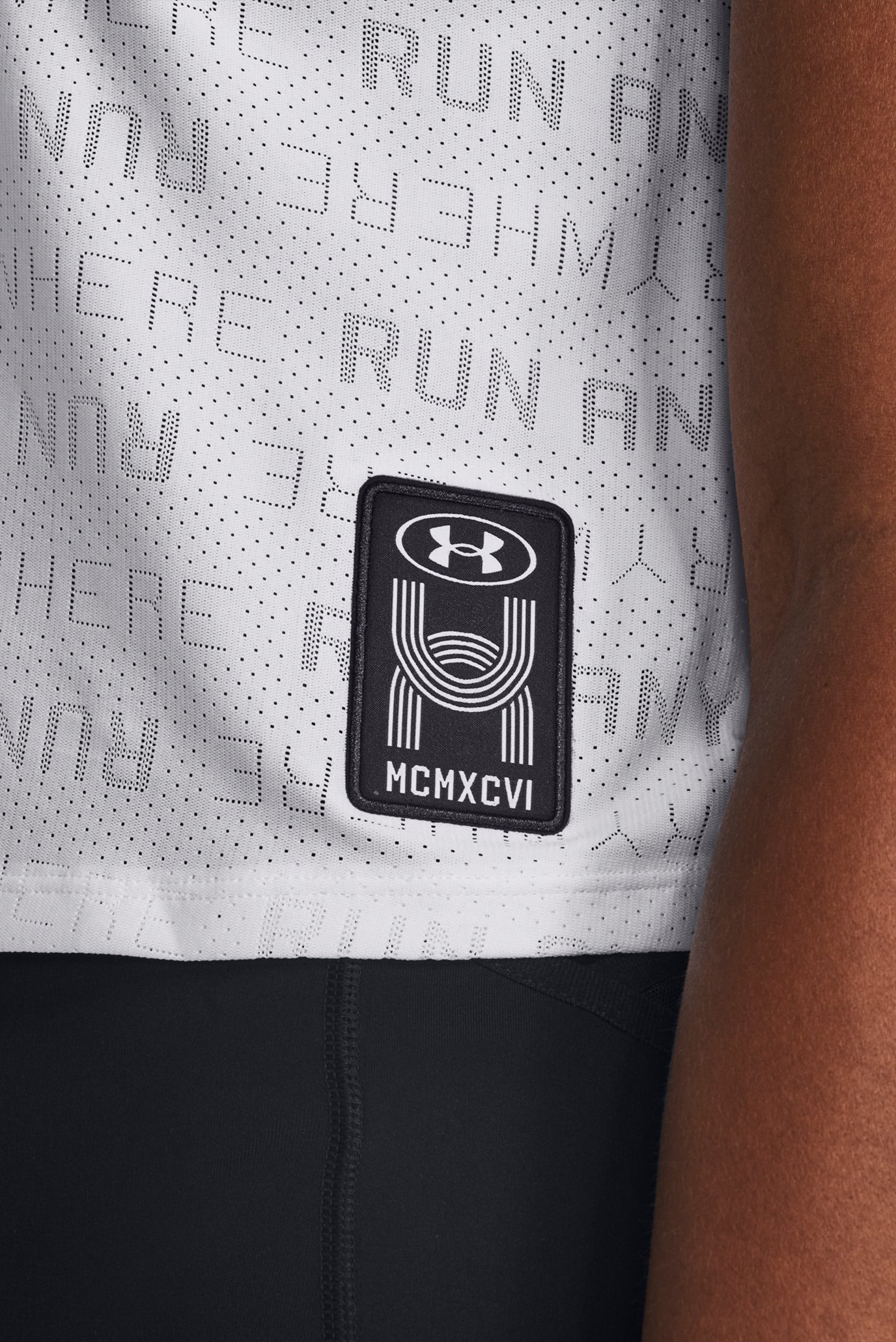 Майка UA Run Everywhere TankUnder Armour Майка UA Run Everywhere Tank 4