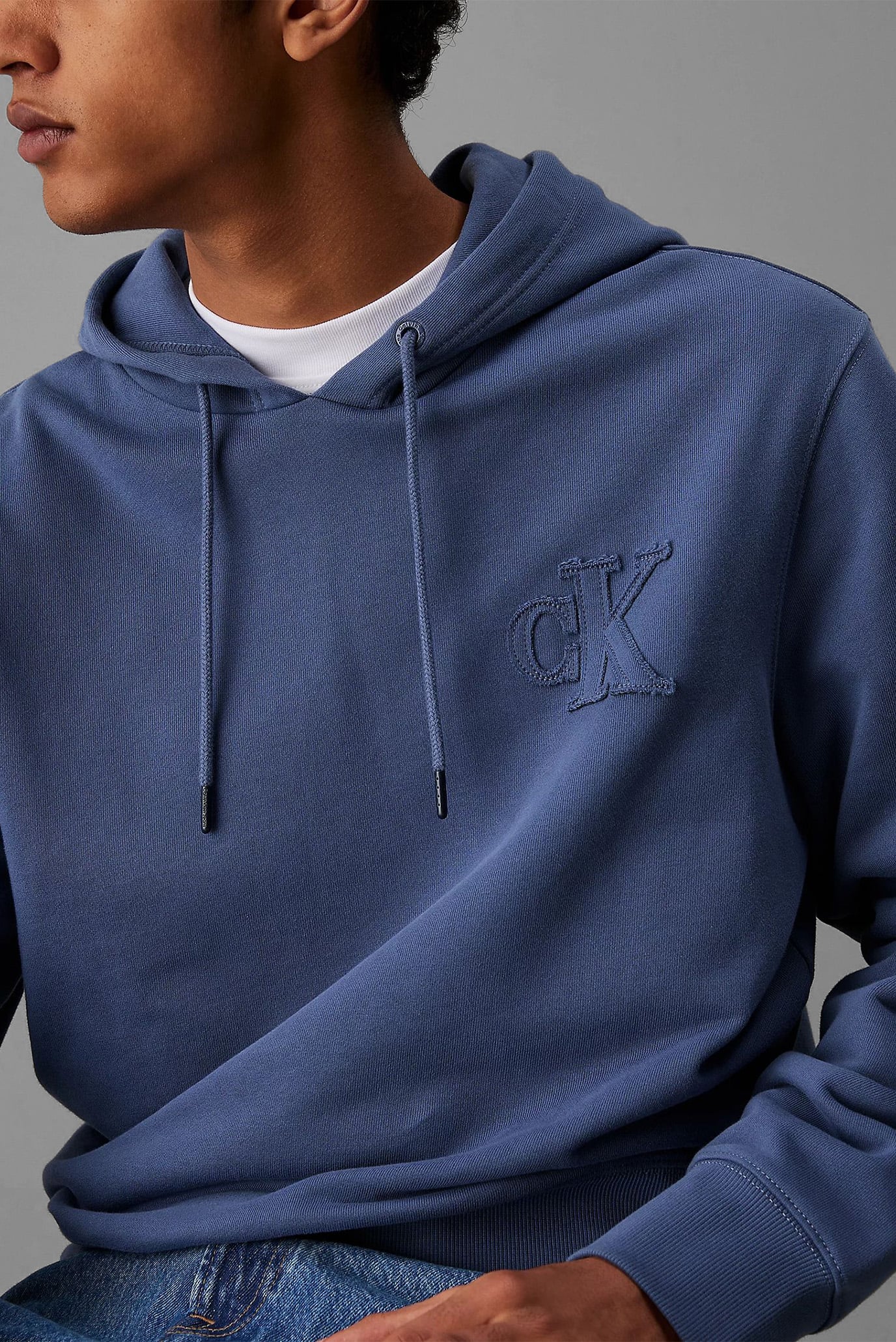Худи CK APPLIQUE HOODIE 4