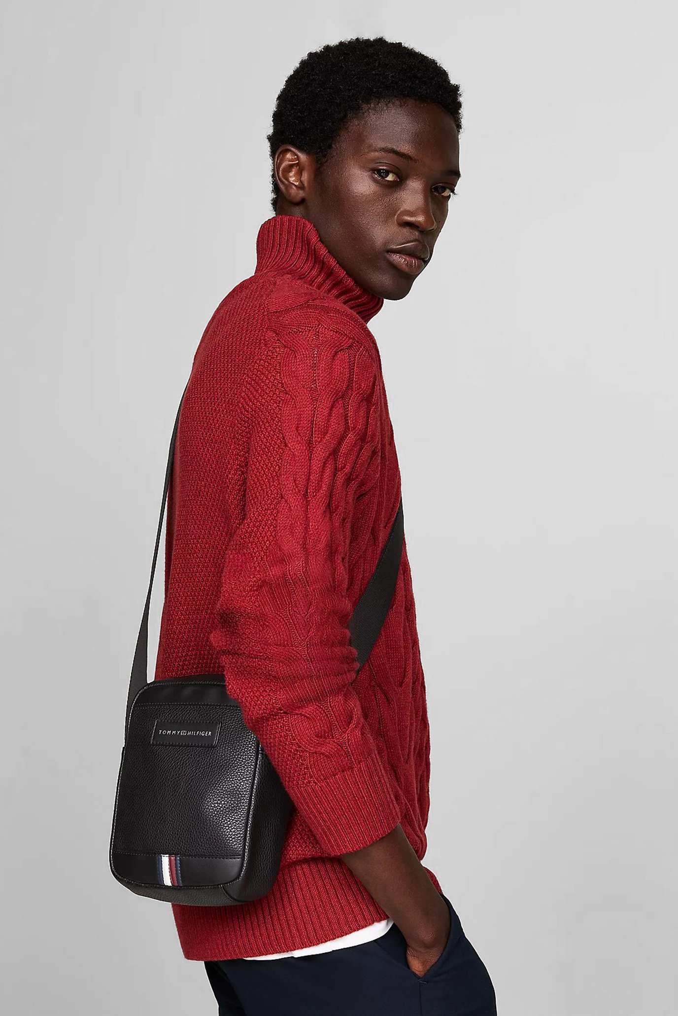 Мужская черная сумка TH BUSINESS MINI REPORTER 2