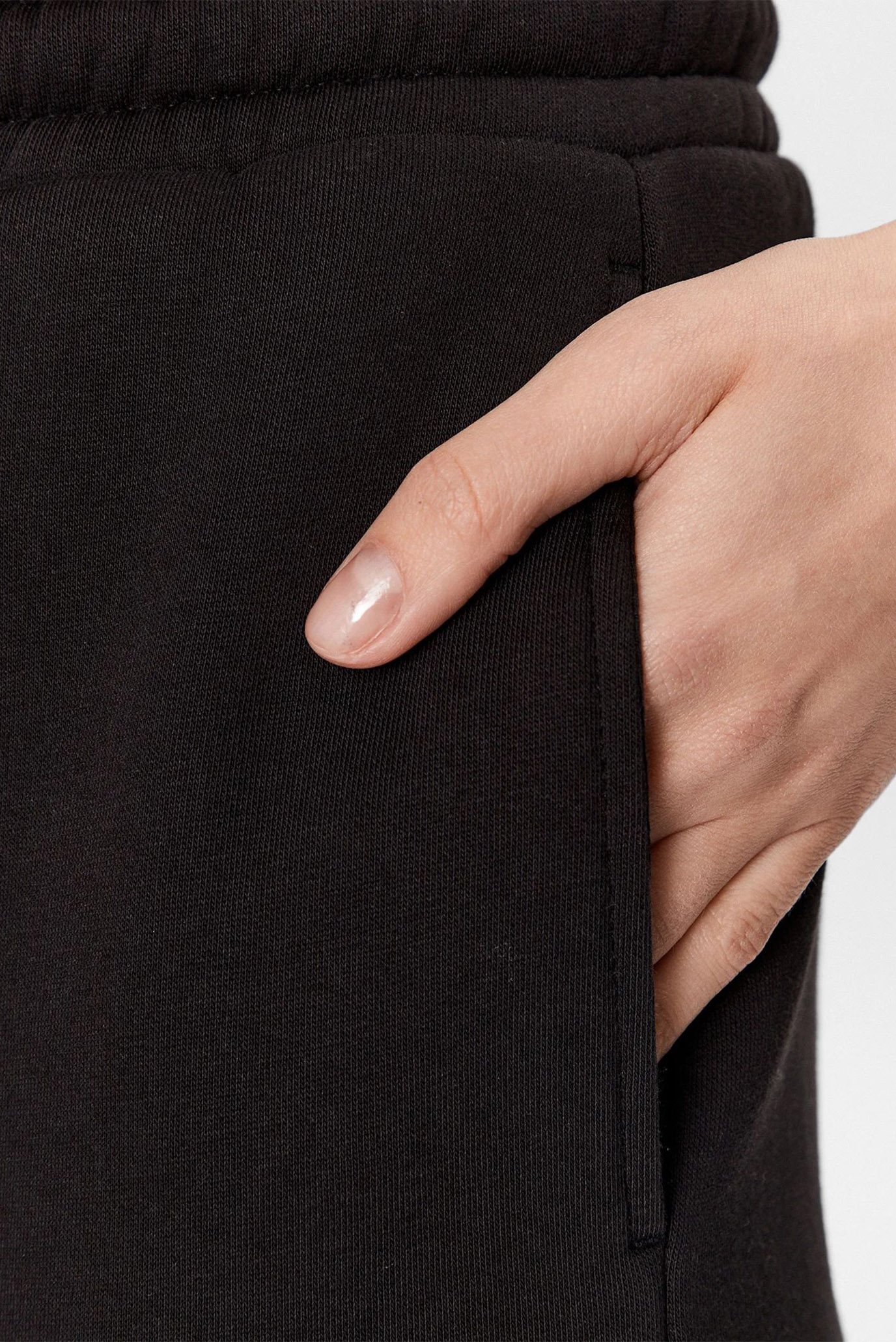 Женские черные спортивные брюки MONOLOGO STRAIGHT 4