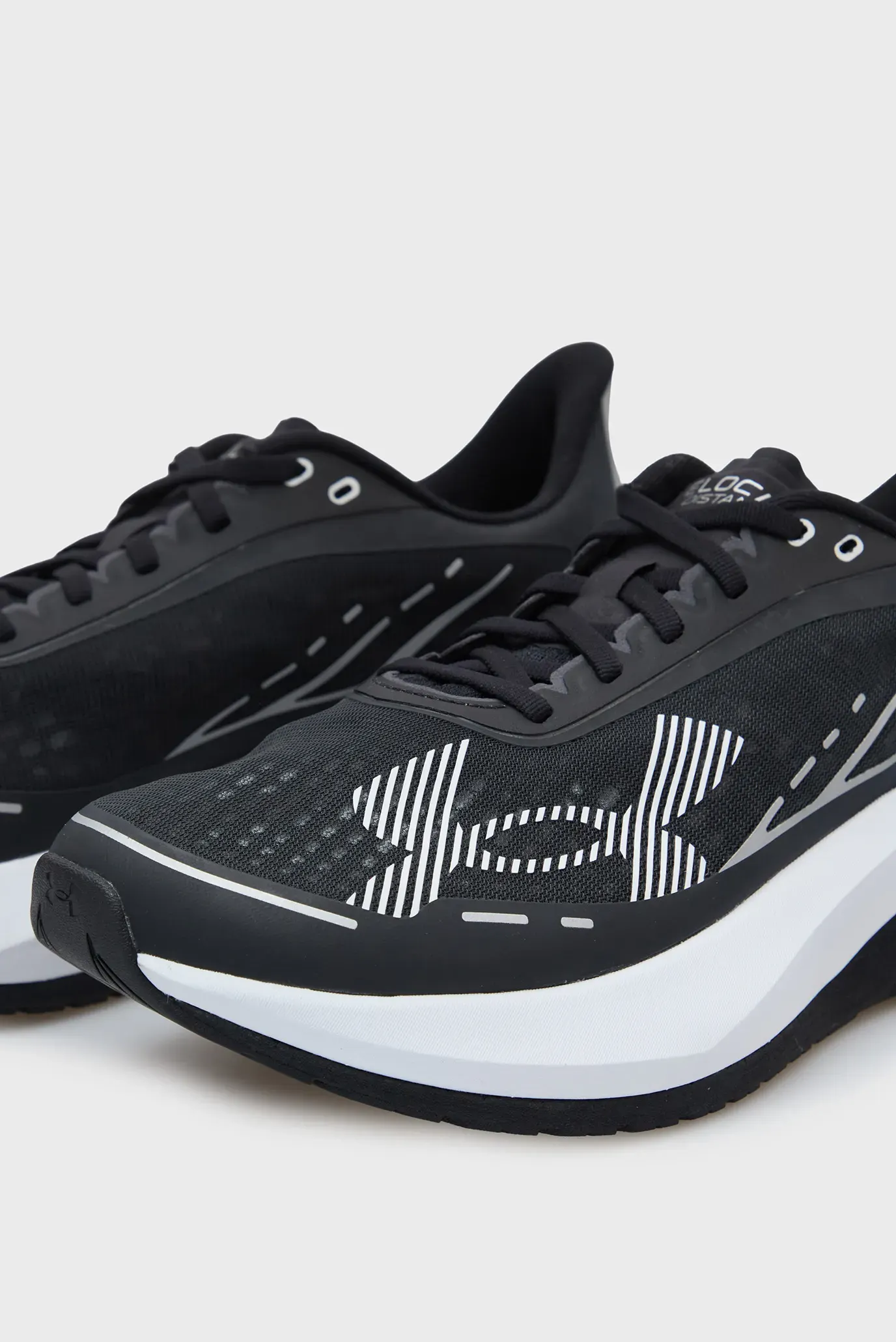 Кроссовки UA Velociti Distance 2