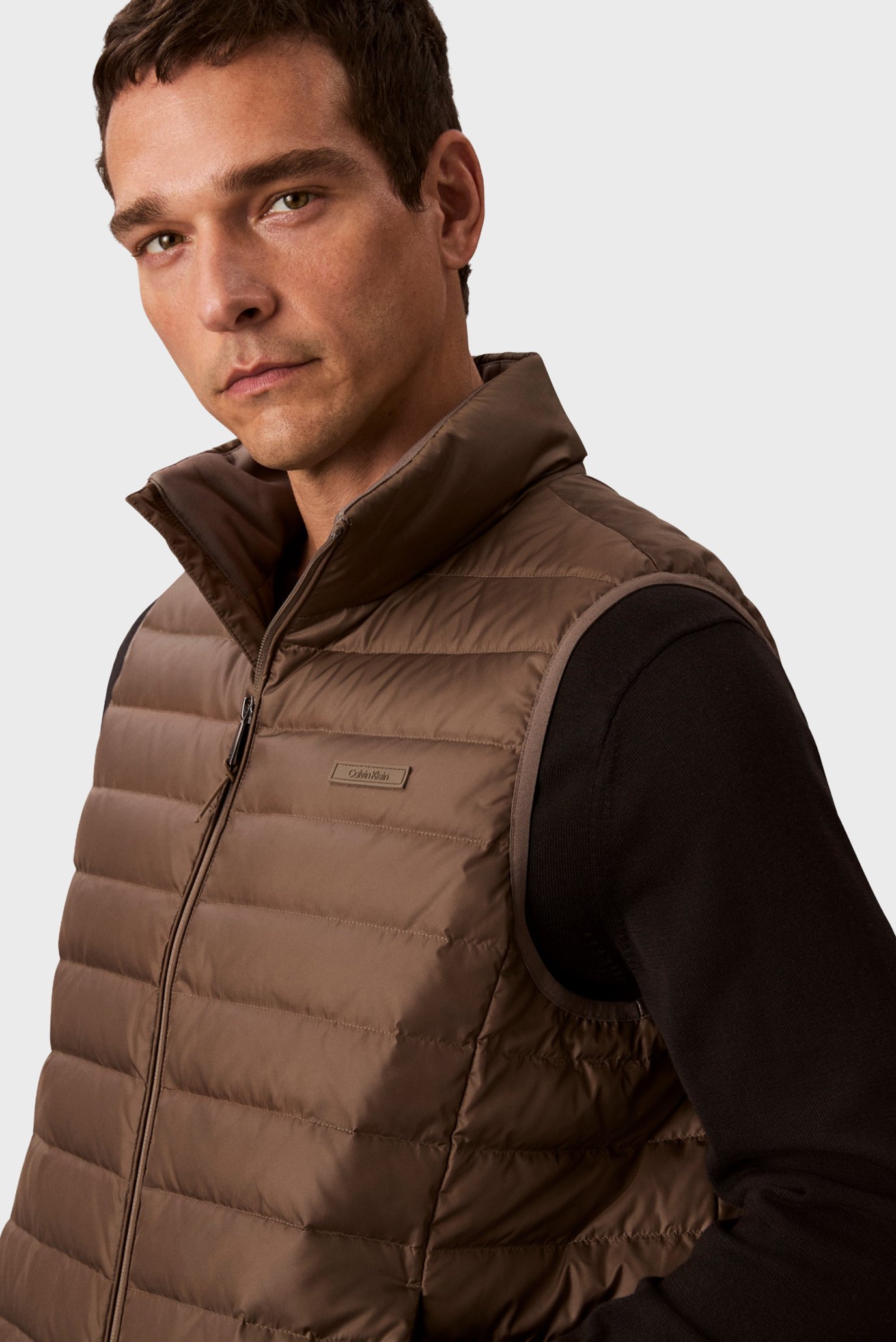 Жилет SLVLSS LT WT NYLON PUFFER VESTCalvin Klein Жилет SLVLSS LT WT NYLON PUFFER VEST 5