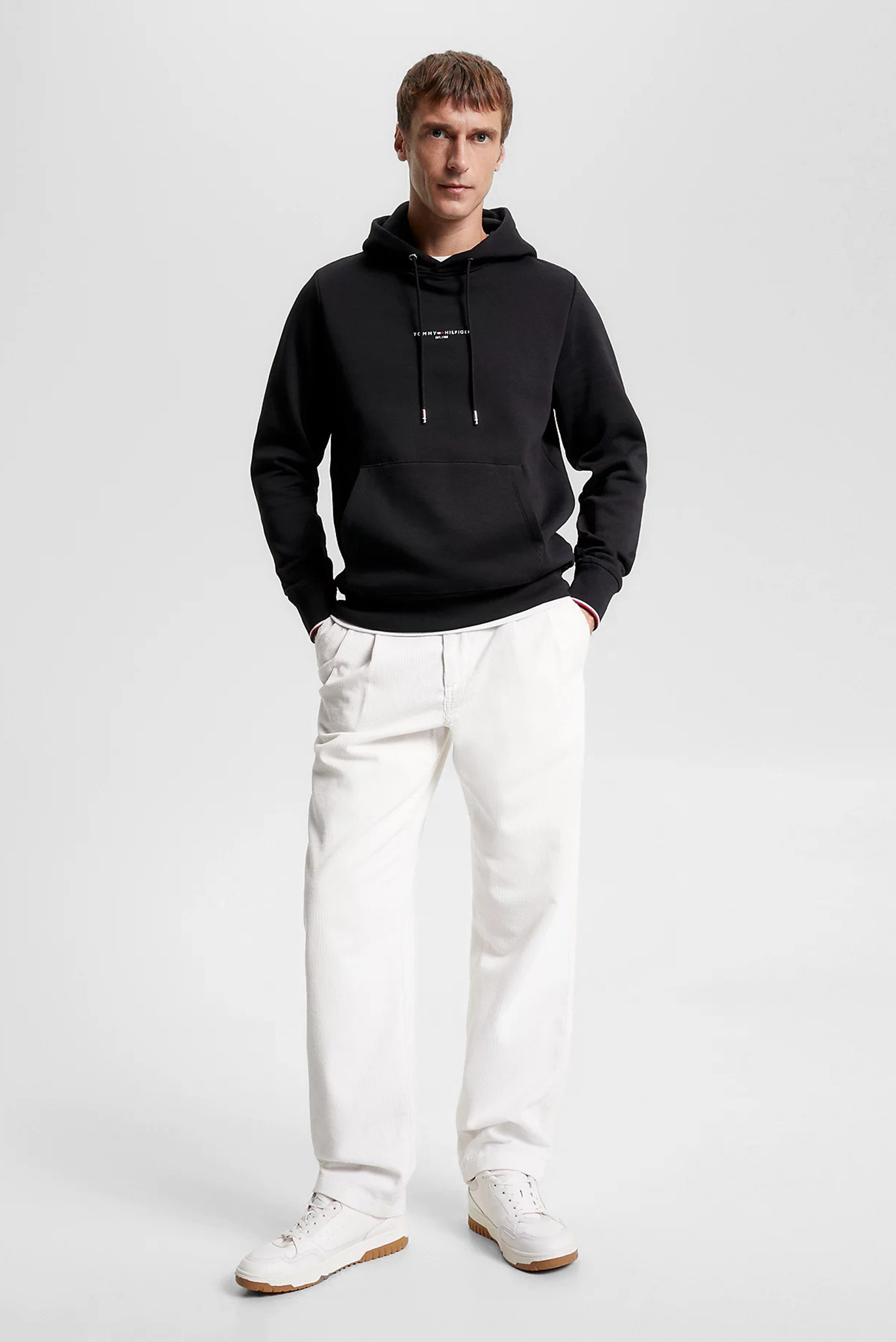 Мужское черное худи TOMMY LOGO TIPPED HOODY 2