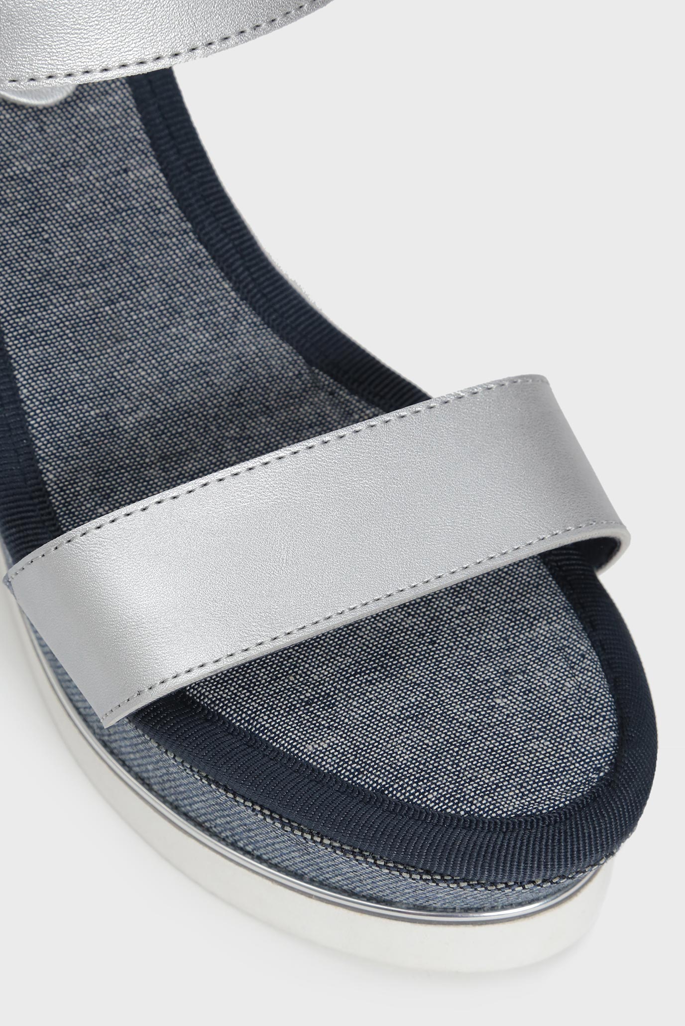 Женские босоножки Afina 9