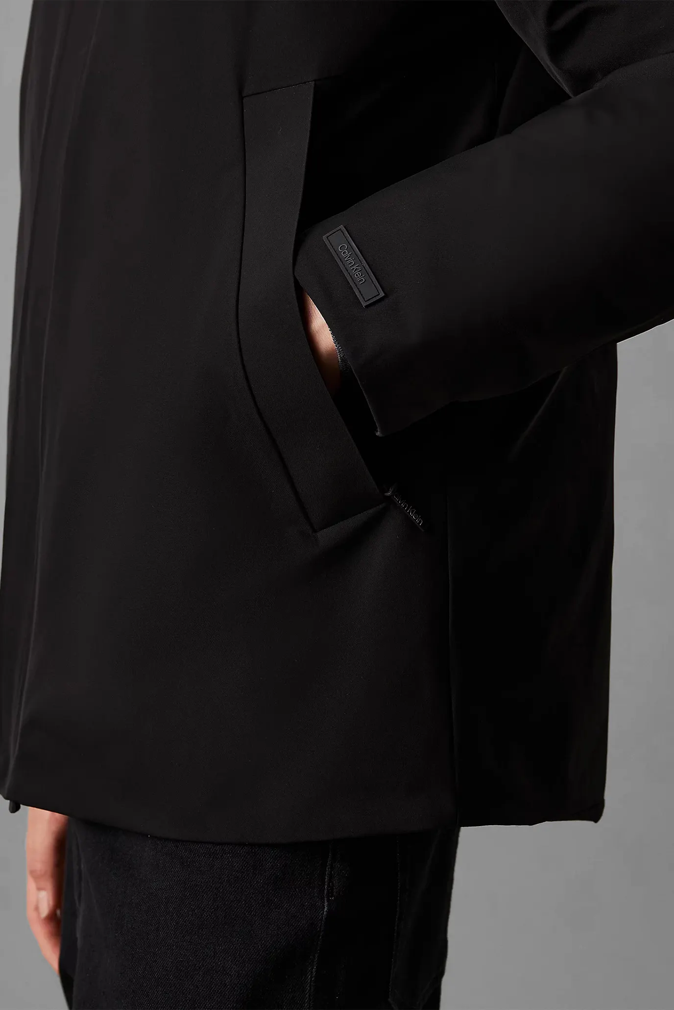 Куртка зимняя TECHNICAL TWILL HOODED JACKET 5