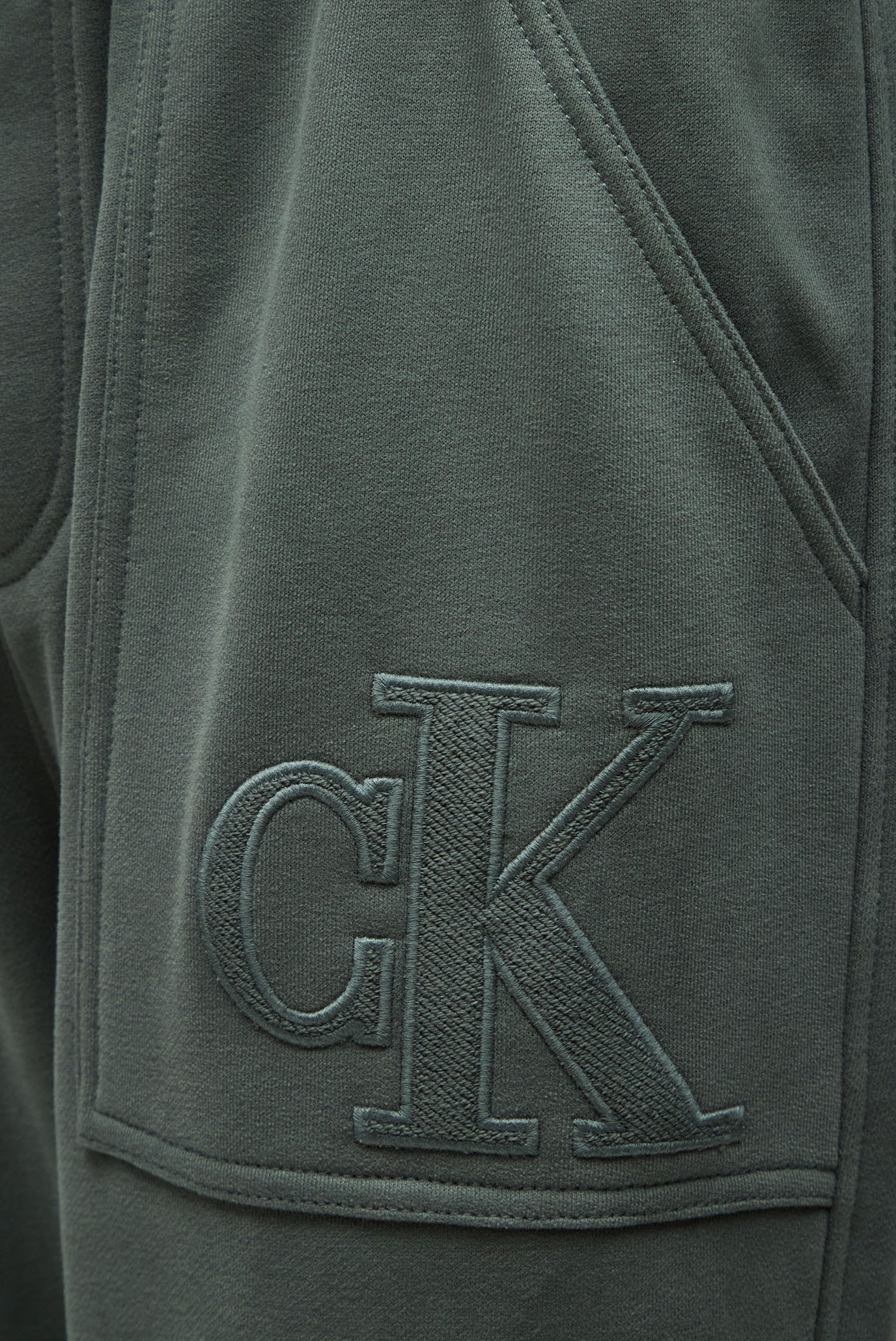 Мужские серые спортивные брюки CK APPLIQUE PANT 3