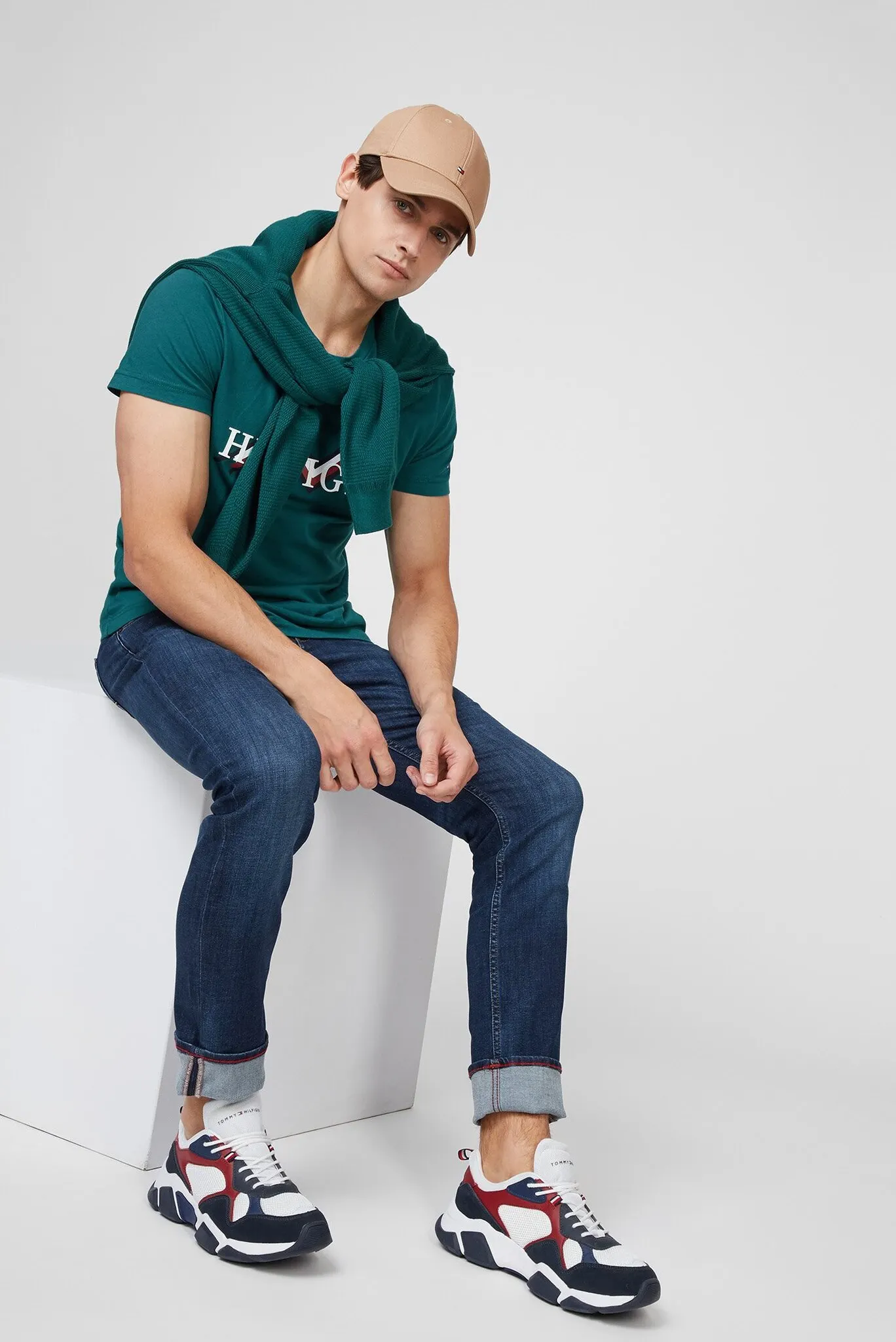 Мужская зеленая футболка MOUNTAIN 2