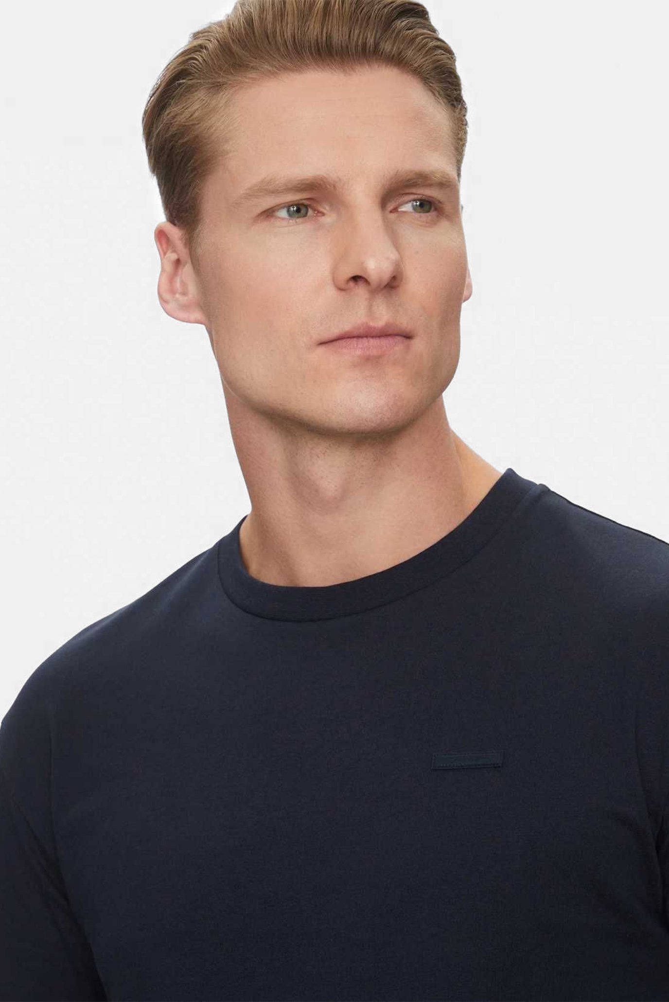 Футболка COTTON COMFORT FIT T-SHIRTCalvin Klein Футболка COTTON COMFORT FIT T-SHIRT 4