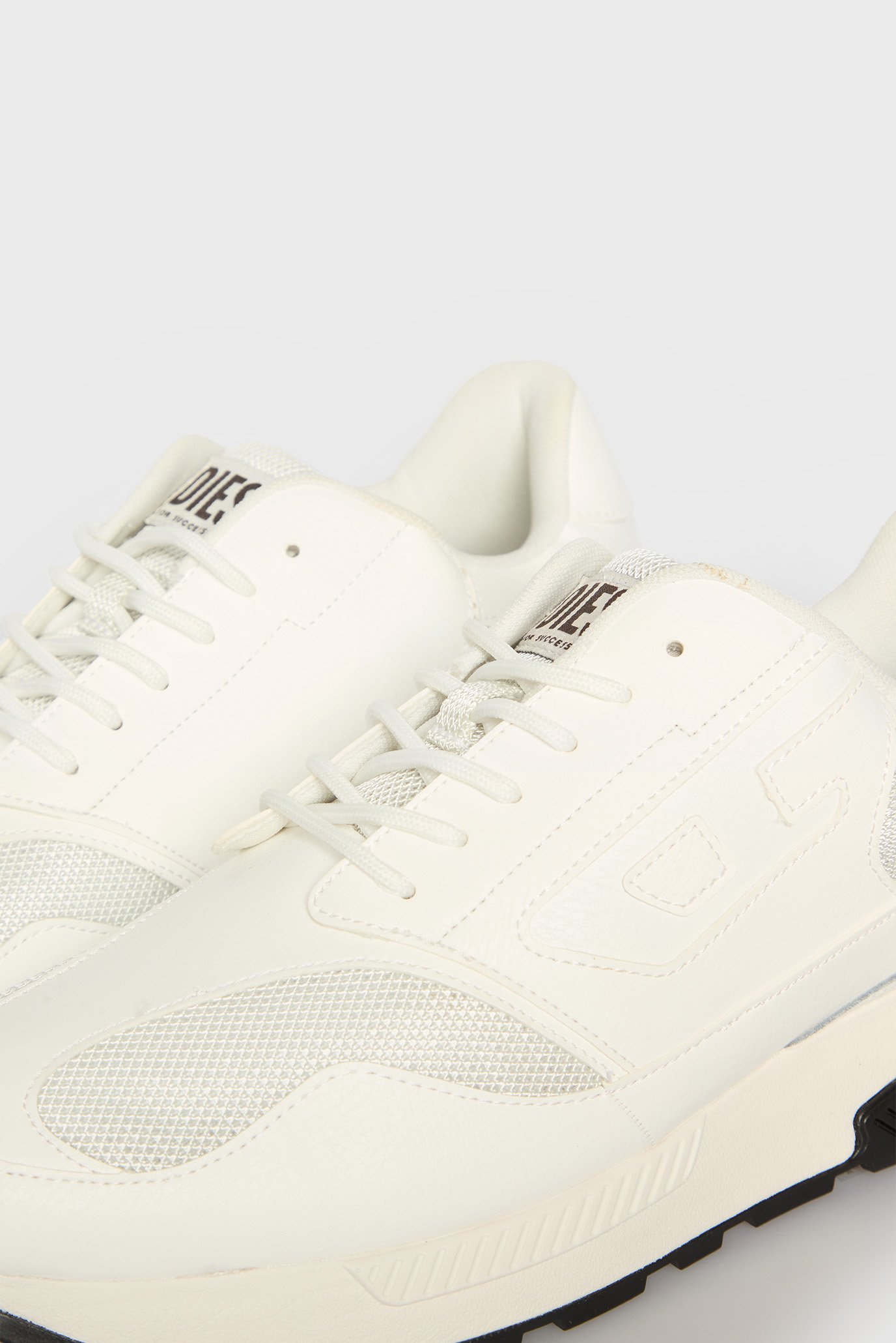 Мужские белые кожаные кроссовки TAME-D 2