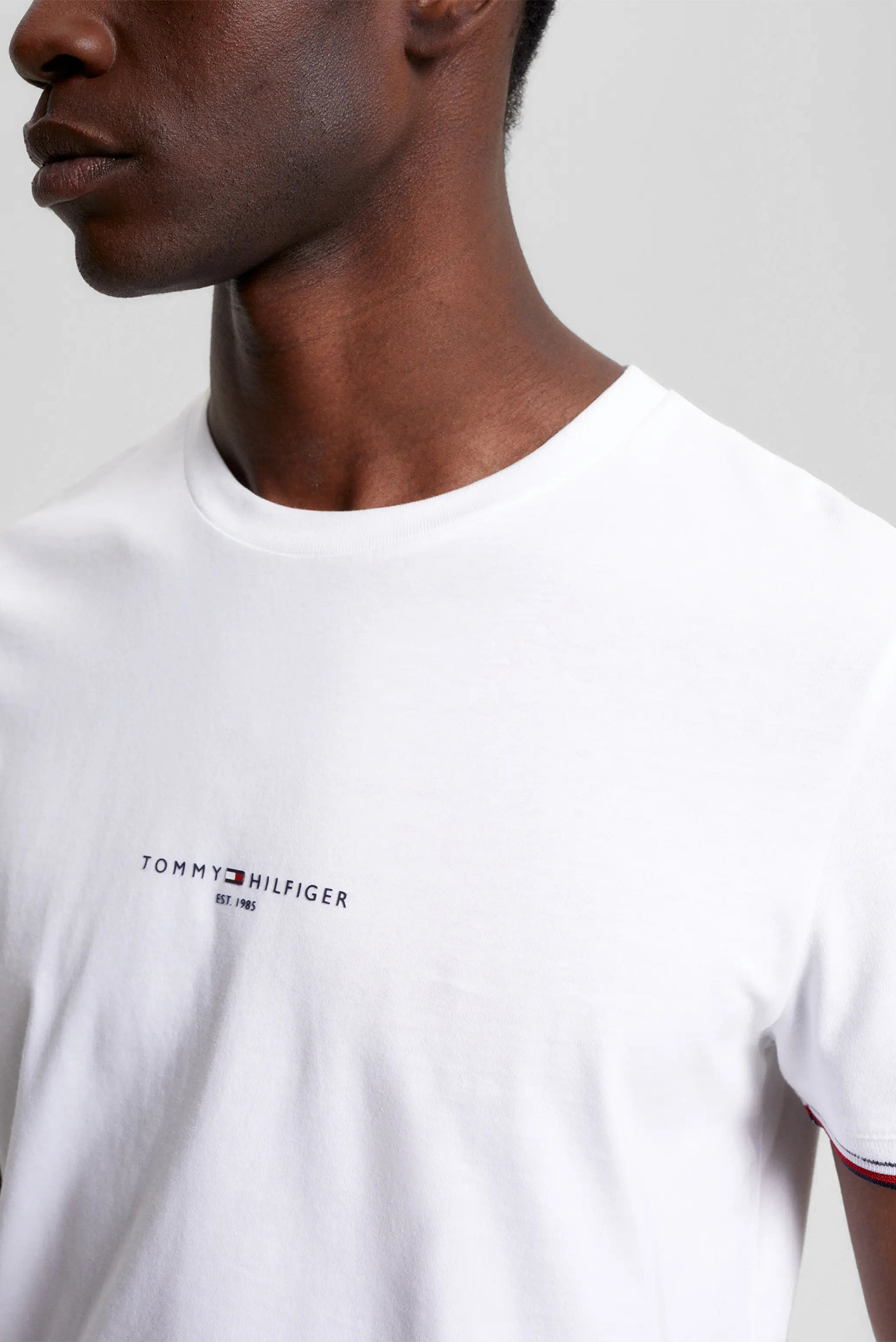 Мужская белая футболка TOMMY LOGO TIPPED TEE 10