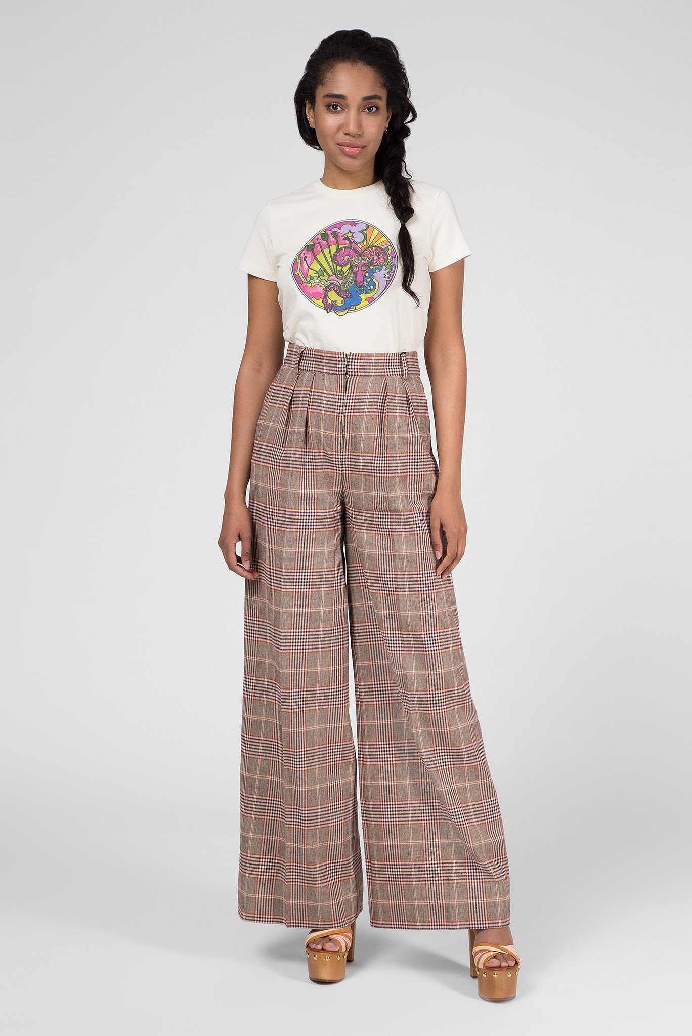 Женская бежевая футболка ZENDAYA ZODIAC ARIES 5