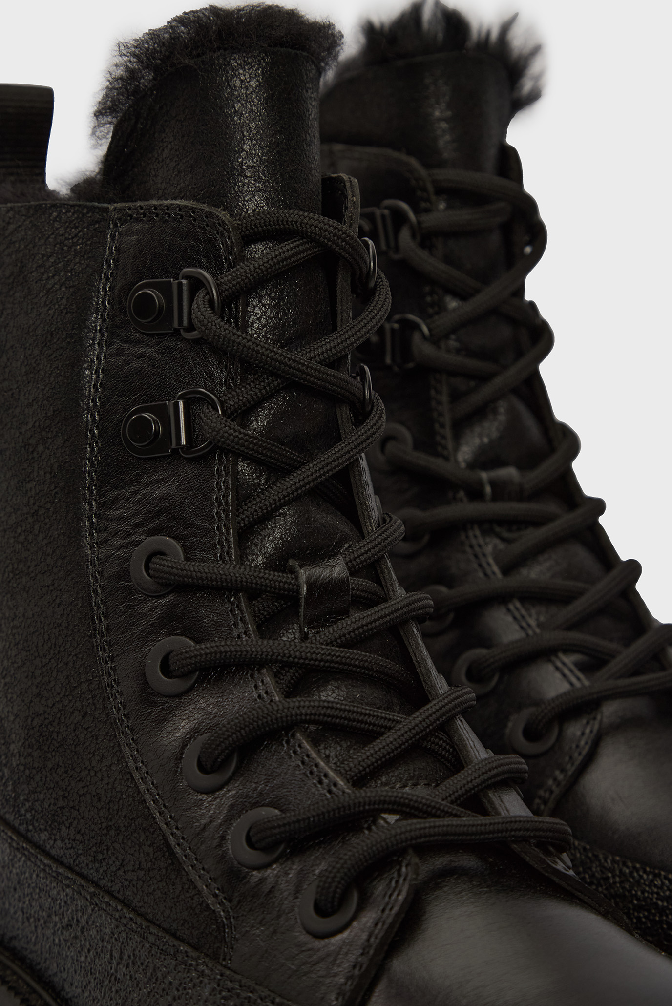 Женские черные кожаные ботинки 2