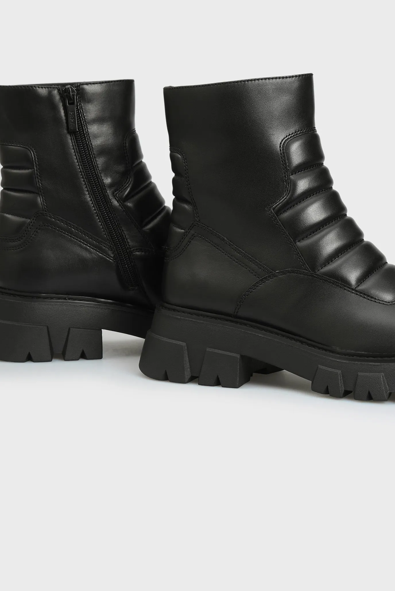 Женские черные кожаные ботинки Anouk 5