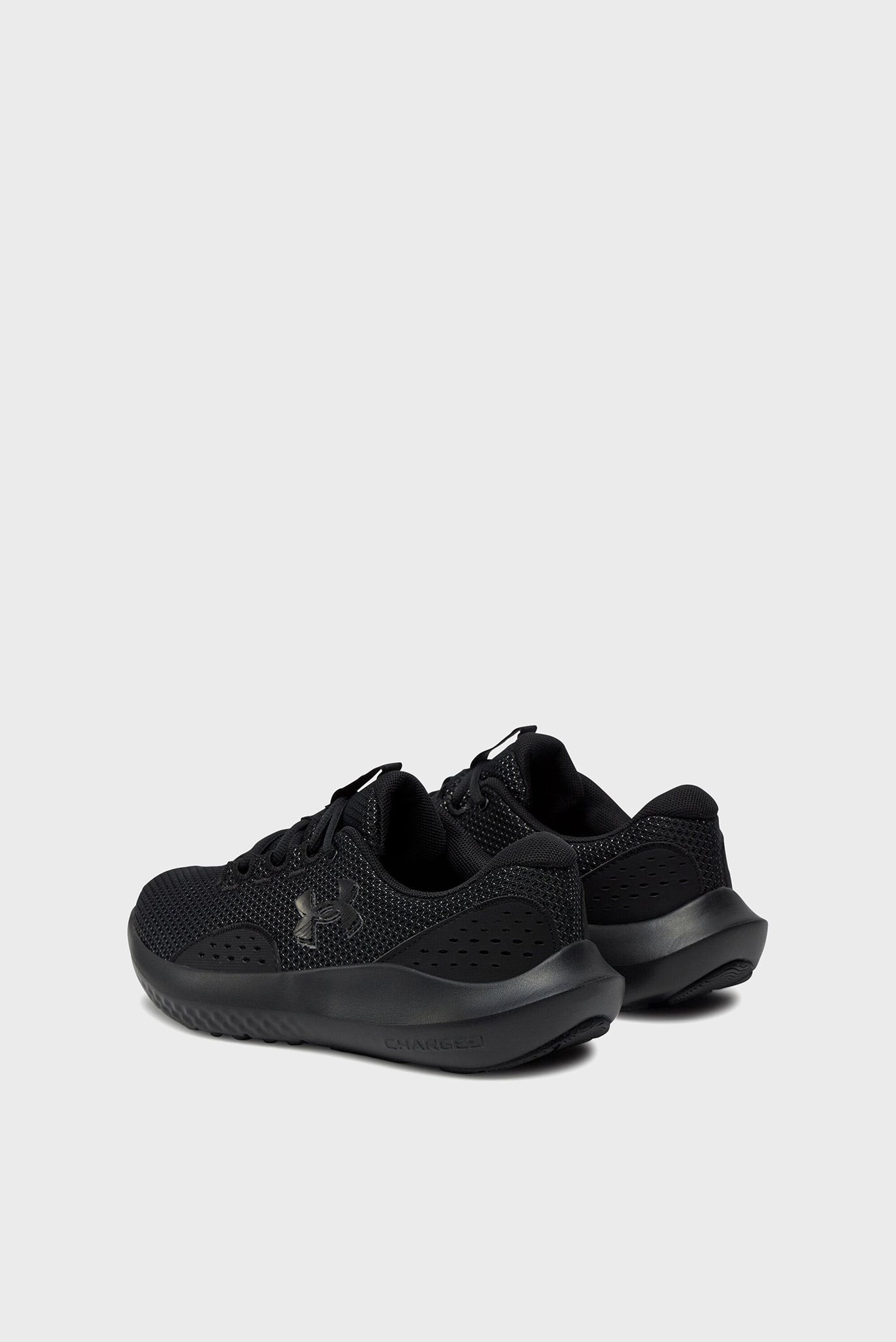 Женские черные кроссовки UA Charged Surge 4 3