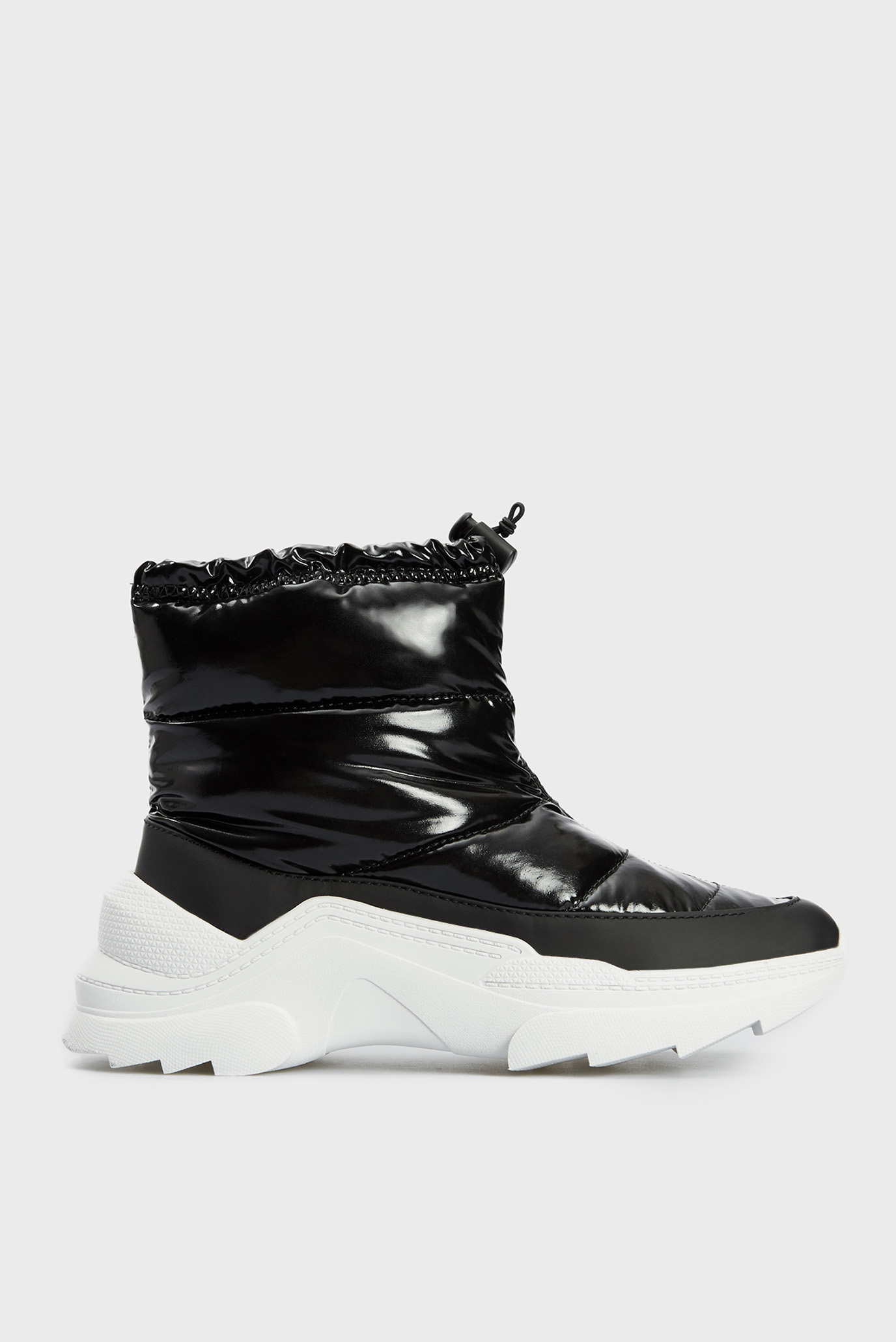 Женские черные дутики 6