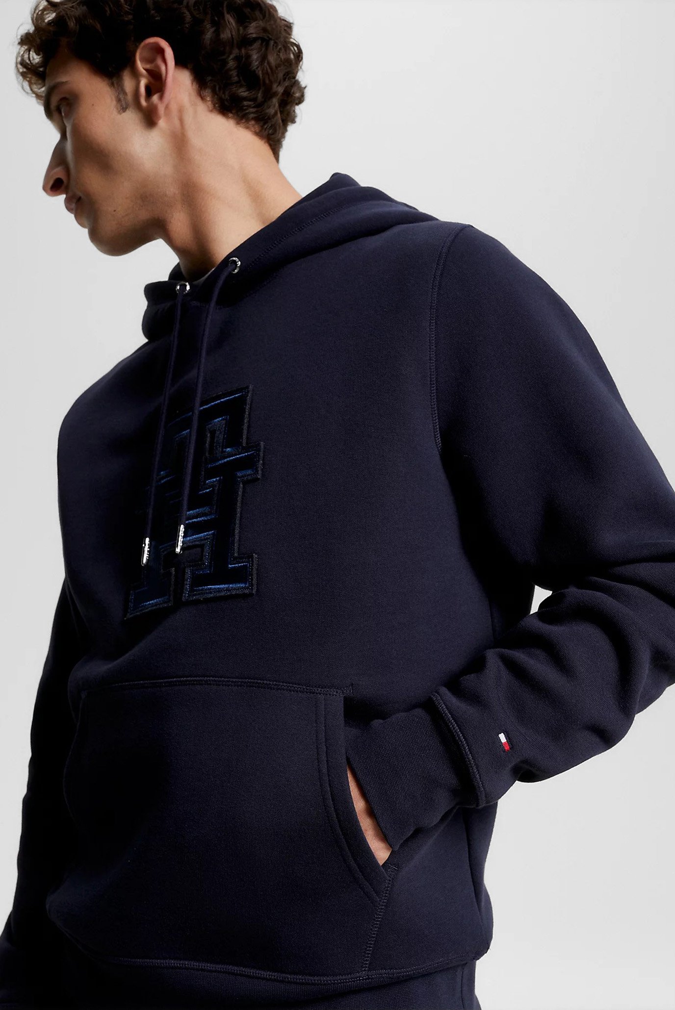 Худи MONOGRAM APPLIQUE HOODY 4