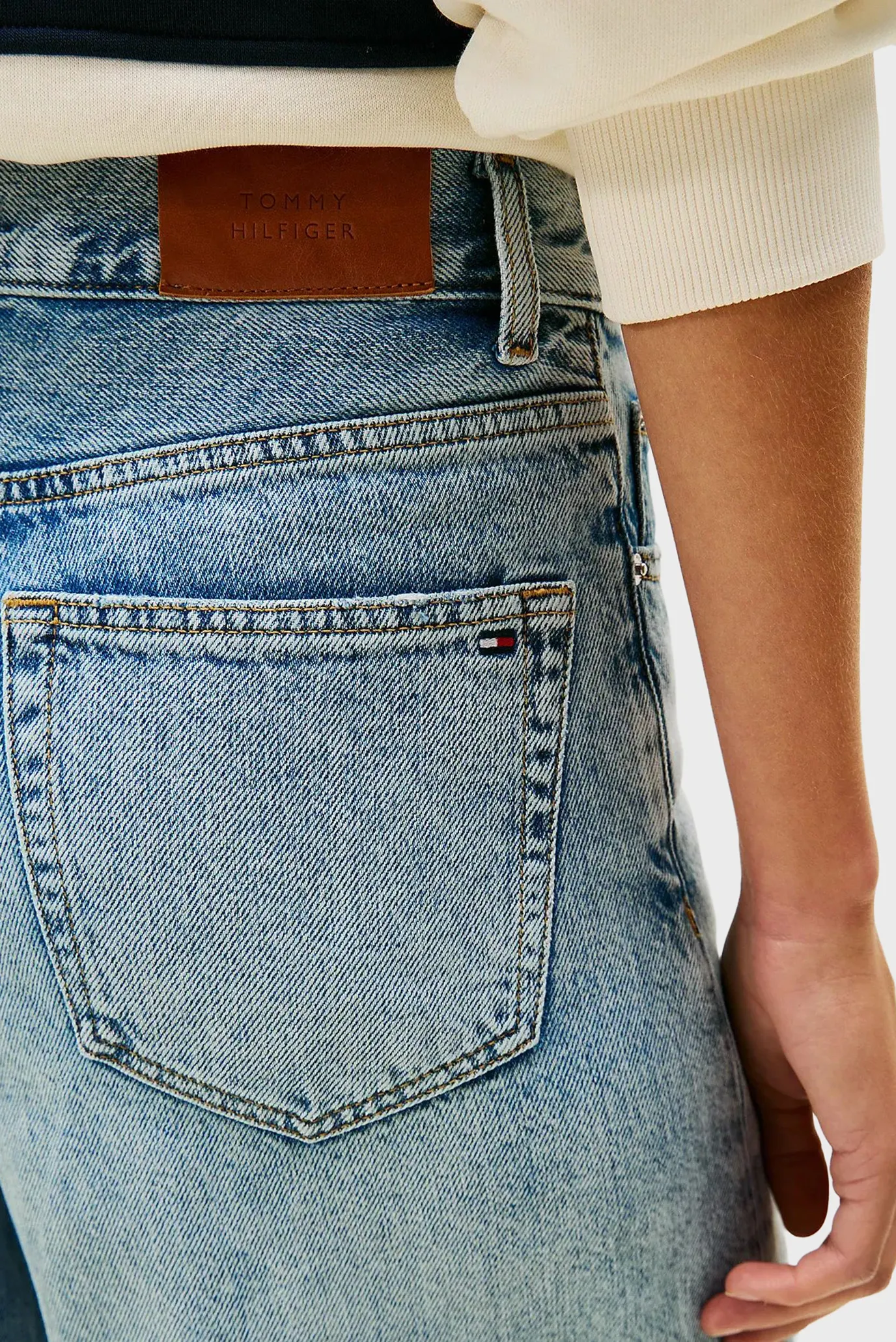 Джинсы DNM GLIS 70's WIDE LEG HW TWIST 4