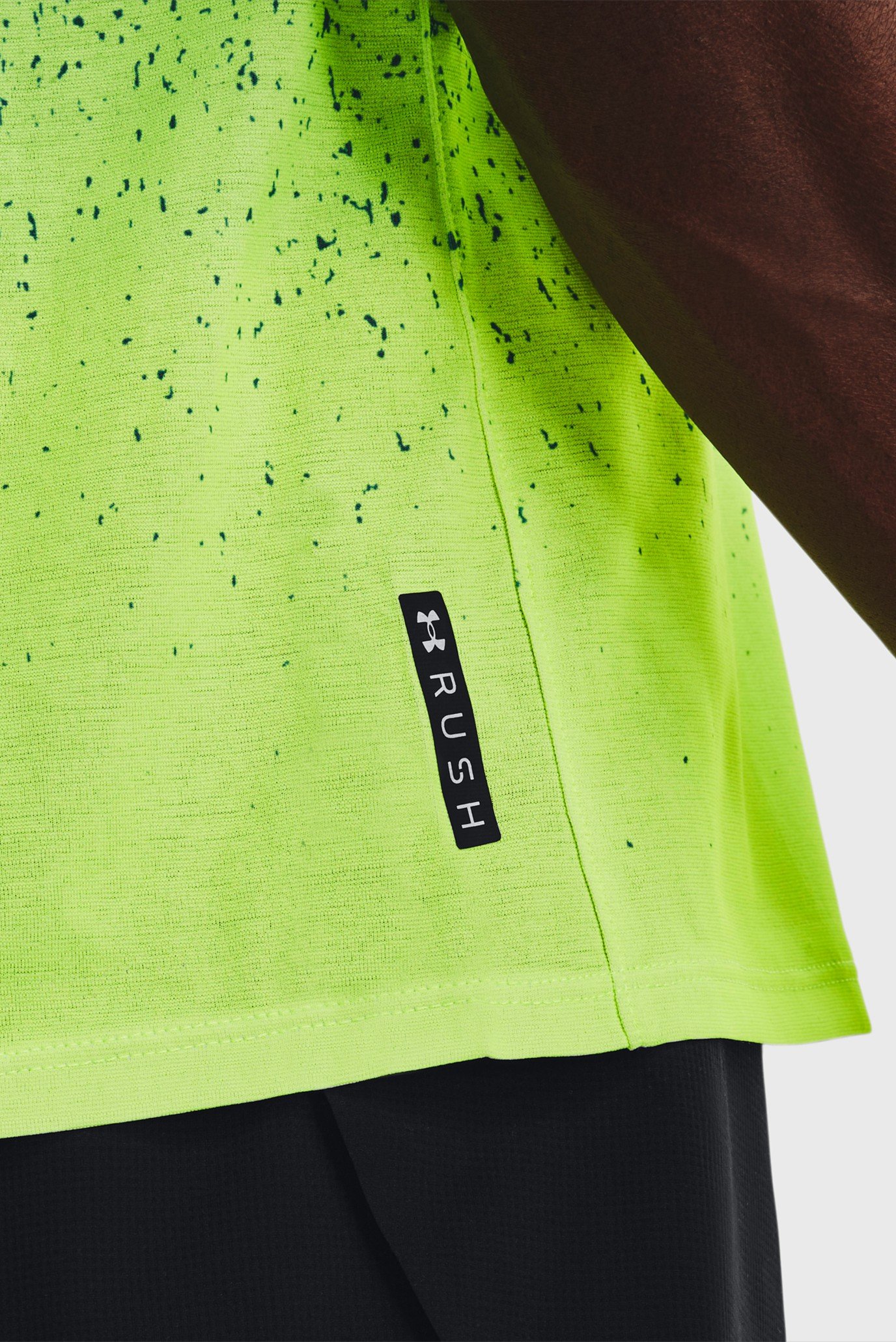 Мужская зеленая футболка UA RUSH CICADA SHORTSLEEVEUnder Armour Мужская зеленая футболка UA RUSH CICADA SHORTSLEEVE 10