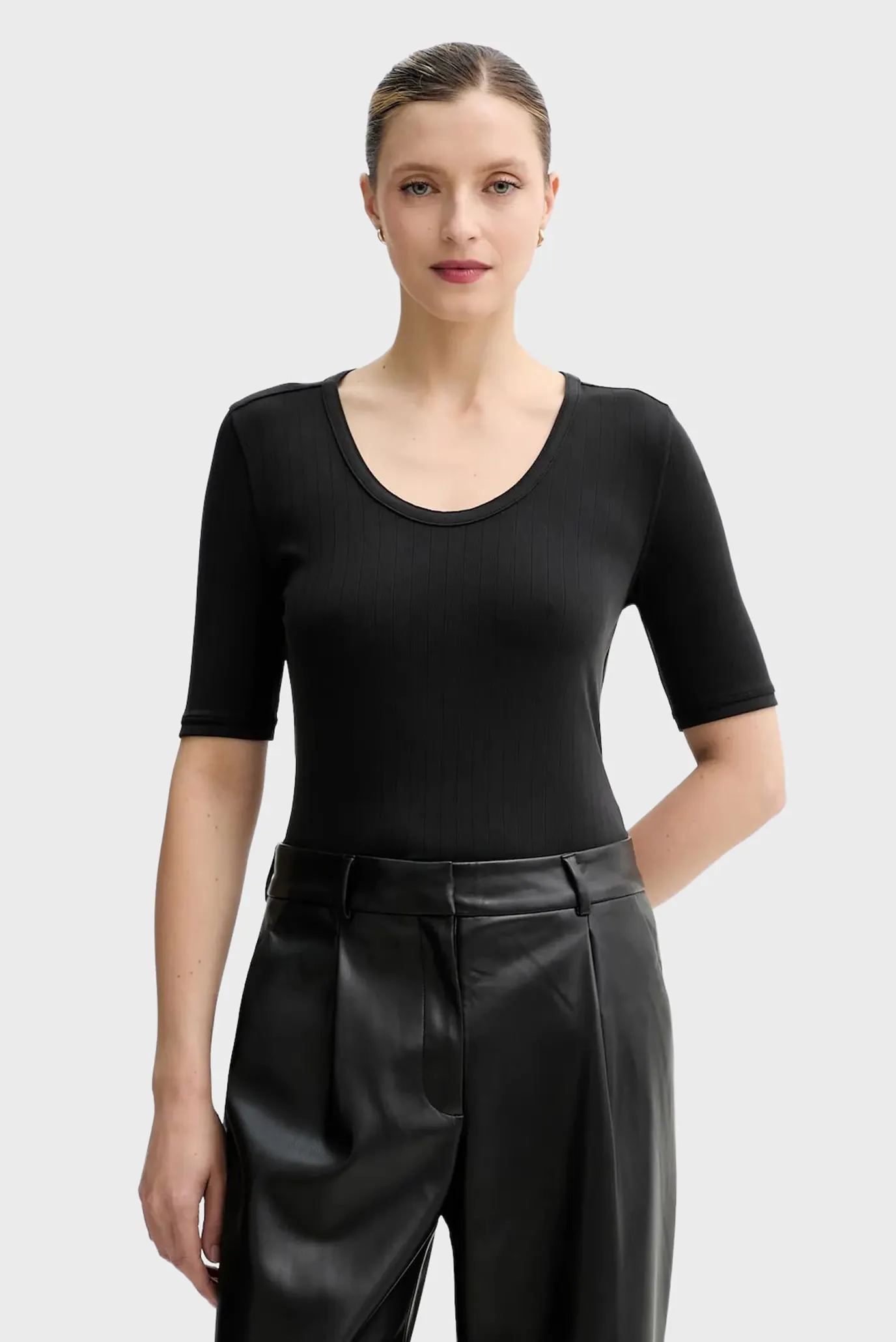 Футболка SS SCOOP NK DRAPY RIB TOP 1