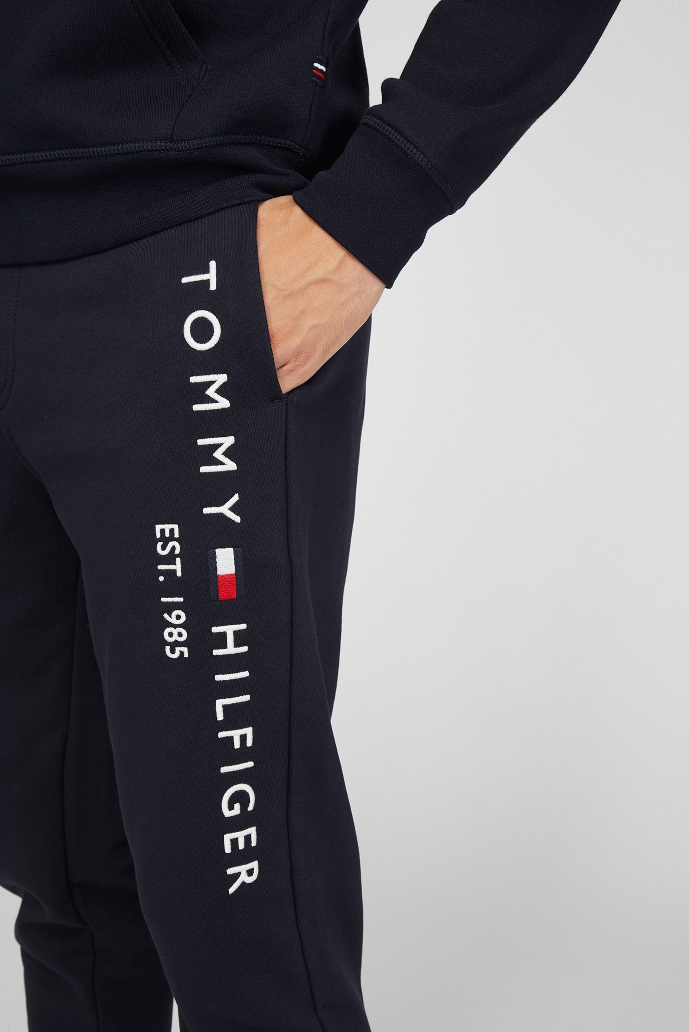 Штаны спортивные TOMMY LOGO SWEATPANTS 5