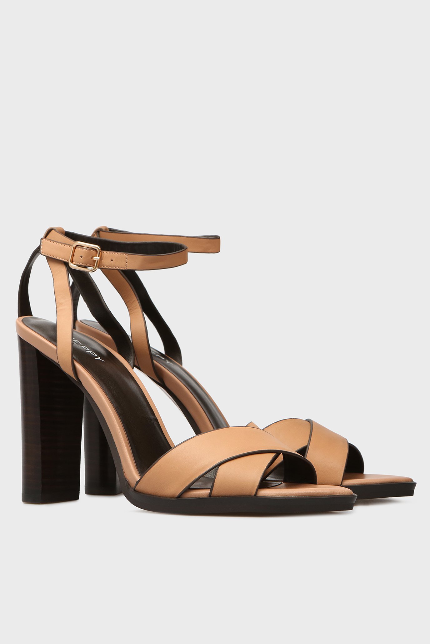 Женские бежевые кожаные босоножки Clare 7