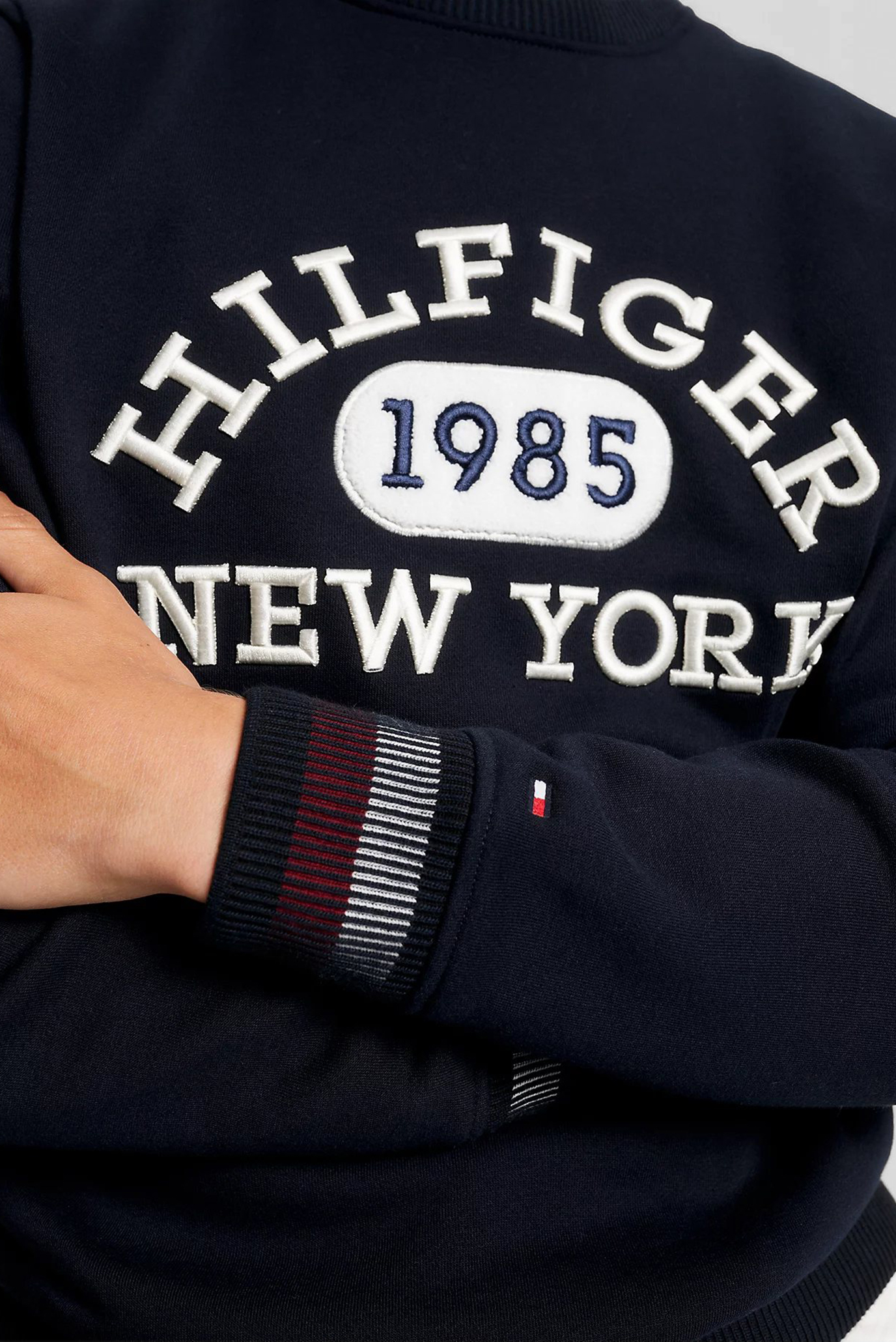 Свитшот MONOTYPE COLLEGIATE CREWNECK 4