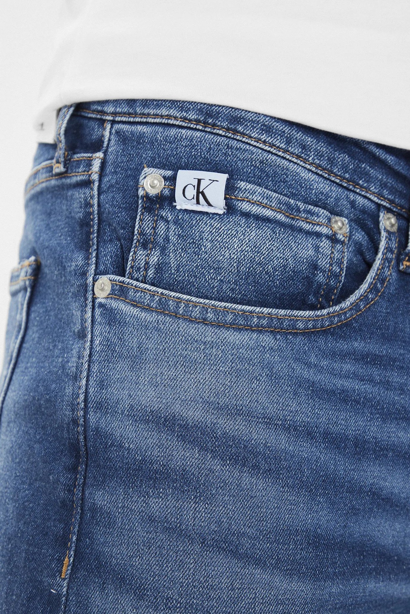 Джинсы SLIM TAPER 4