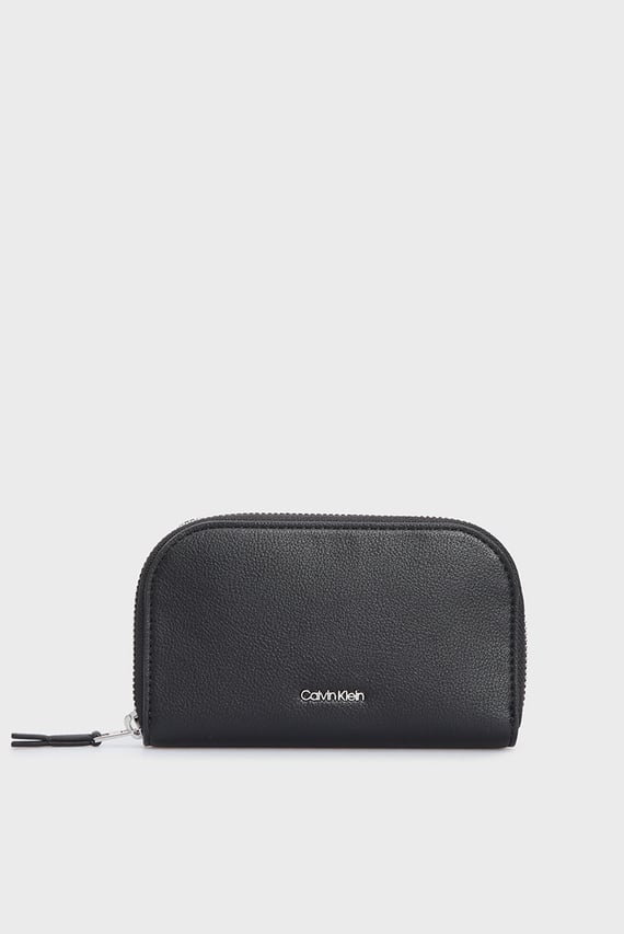 Женский черный кошелек Calvin Klein Женский черный кошелек Calvin Klein