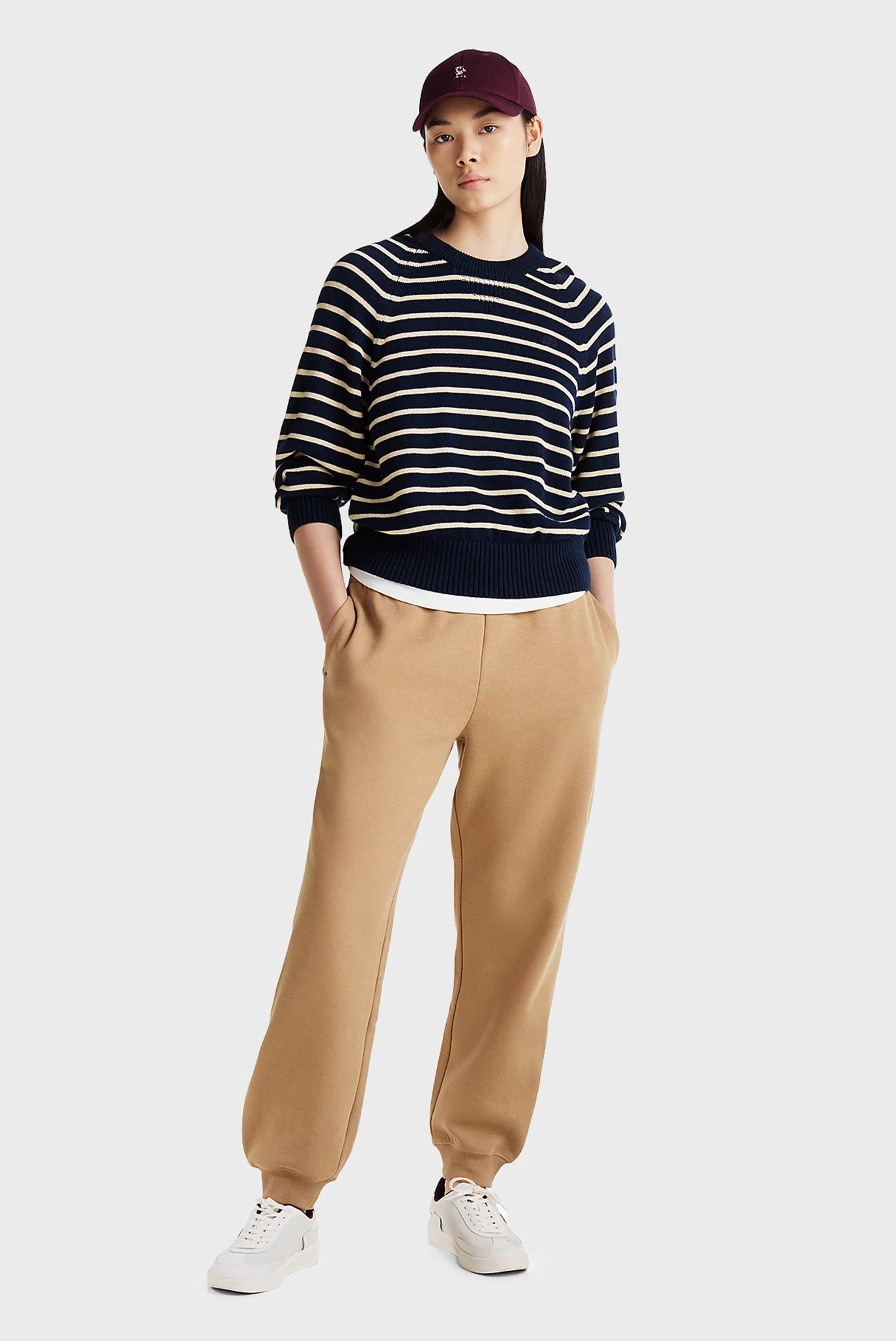 Женские бежевые спортивные брюки FLAG ESSENTIALS SWEATPANT 3