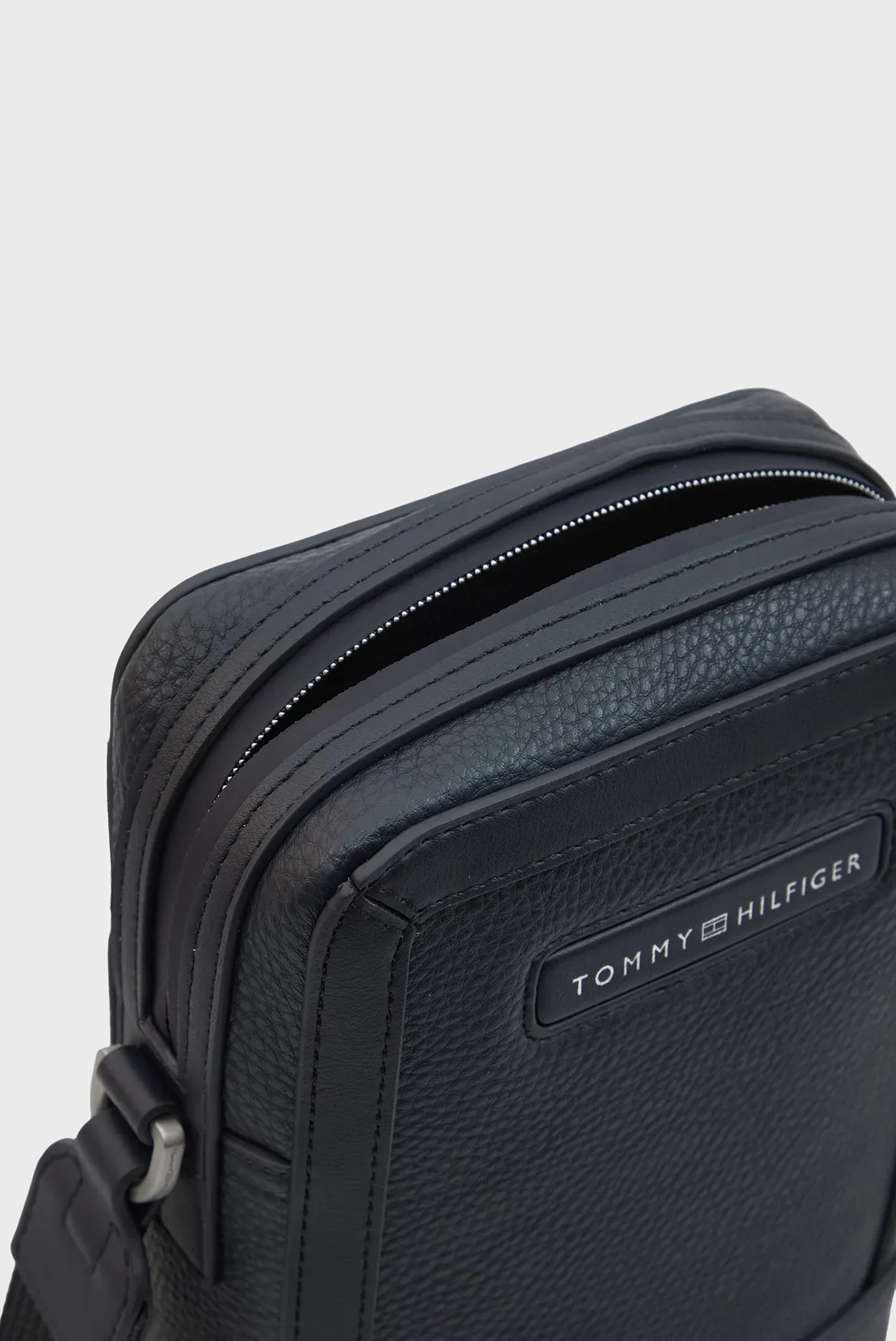 Сумка TH CENTRAL MINI REPORTER 5