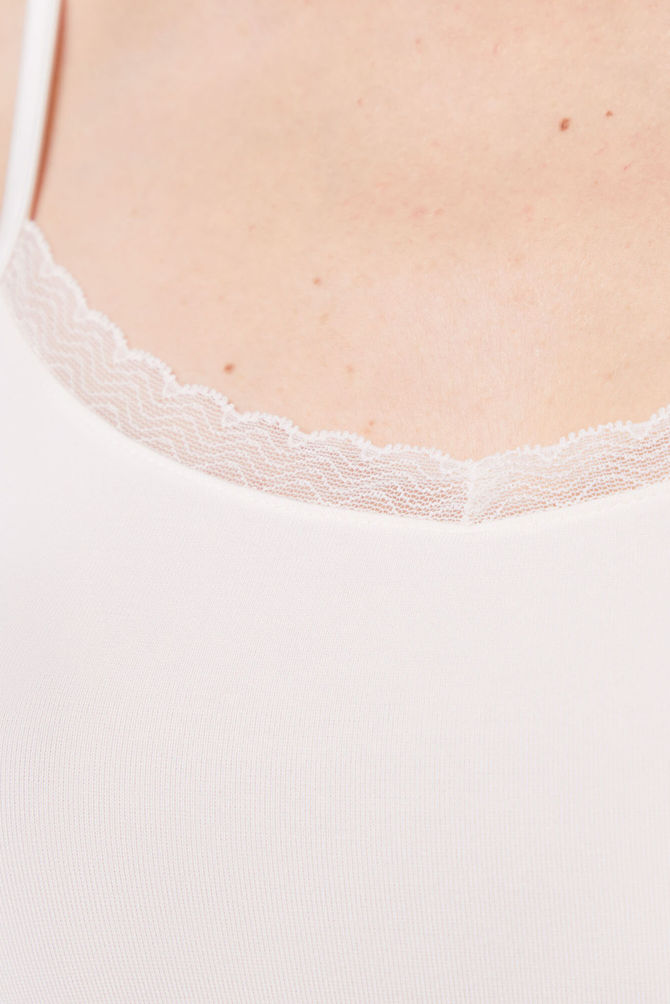 Майка WARM ME UP LACE - CA 4