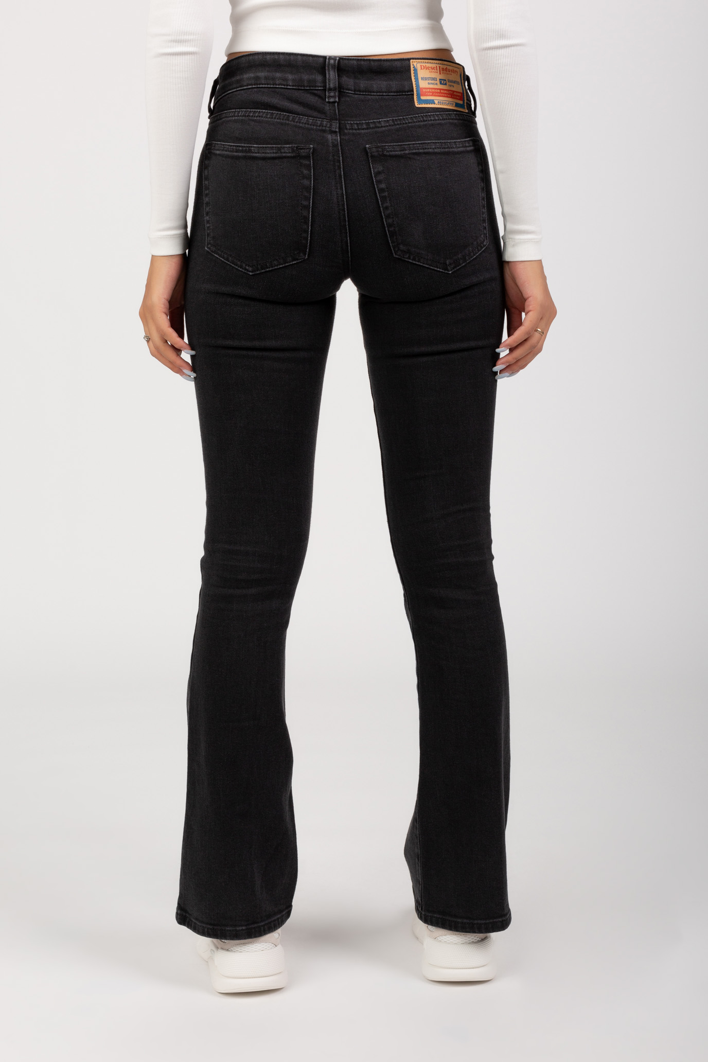 Джинсы 1969 D-EBBEY L.30 TROUSERS Diesel Джинсы 1969 D-EBBEY L.30 TROUSERS 3