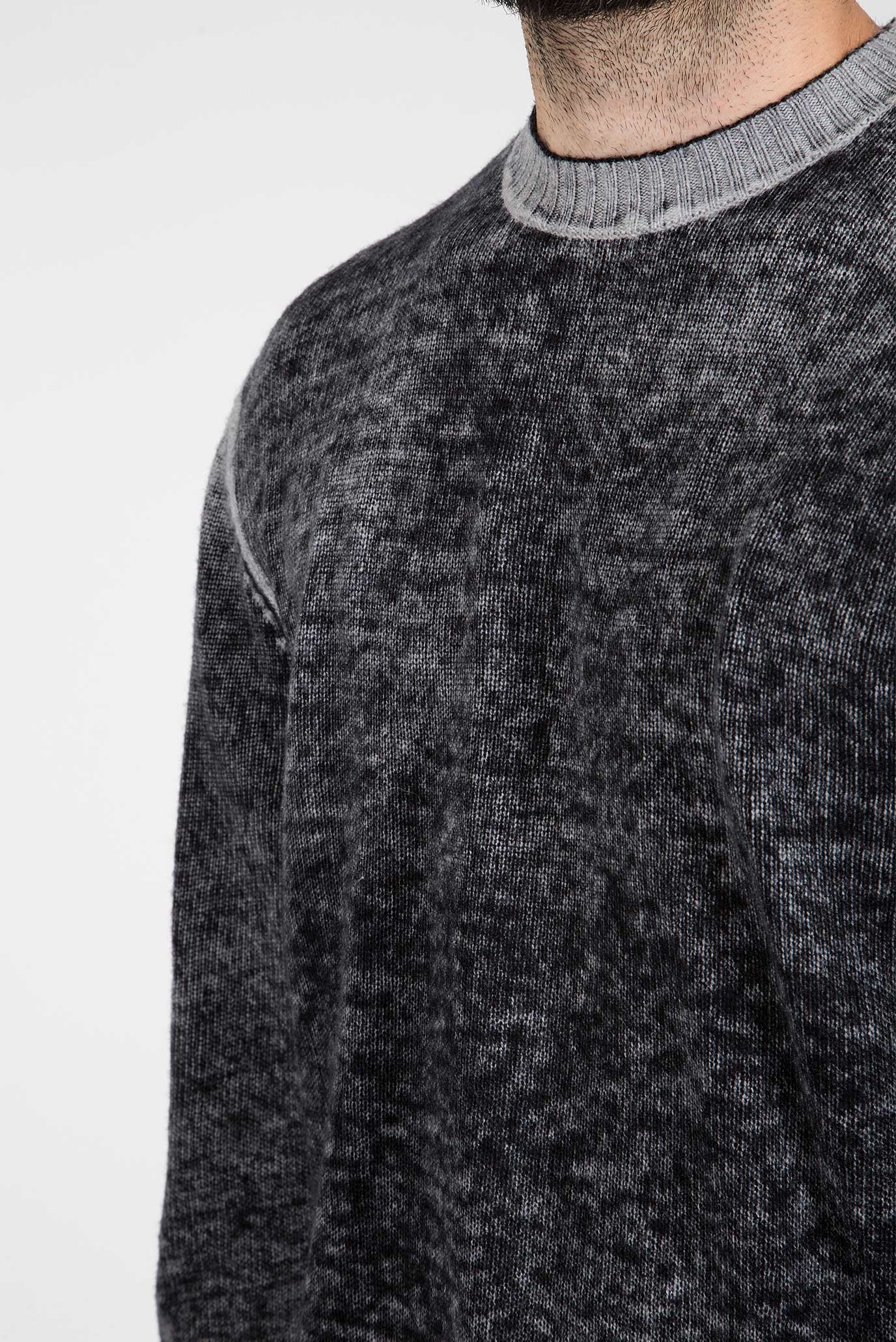 Мужской серый свитер 9