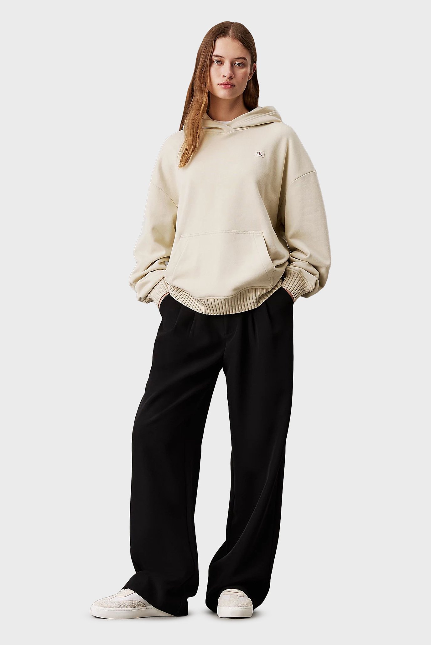 Женское бежевое худи WOVEN LABEL PEACHED 2