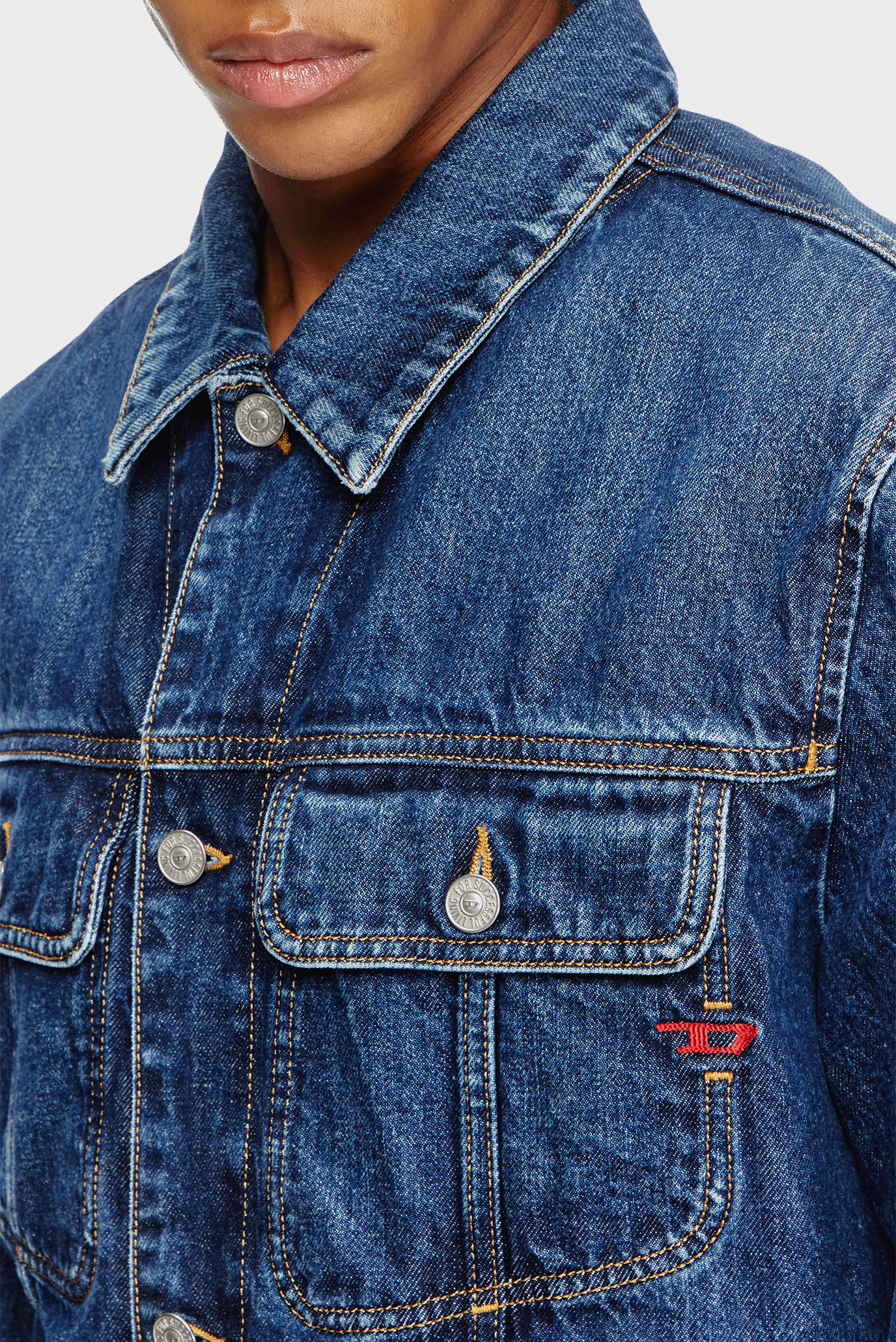 Куртка джинсовая D-BARCY GIACCA 4