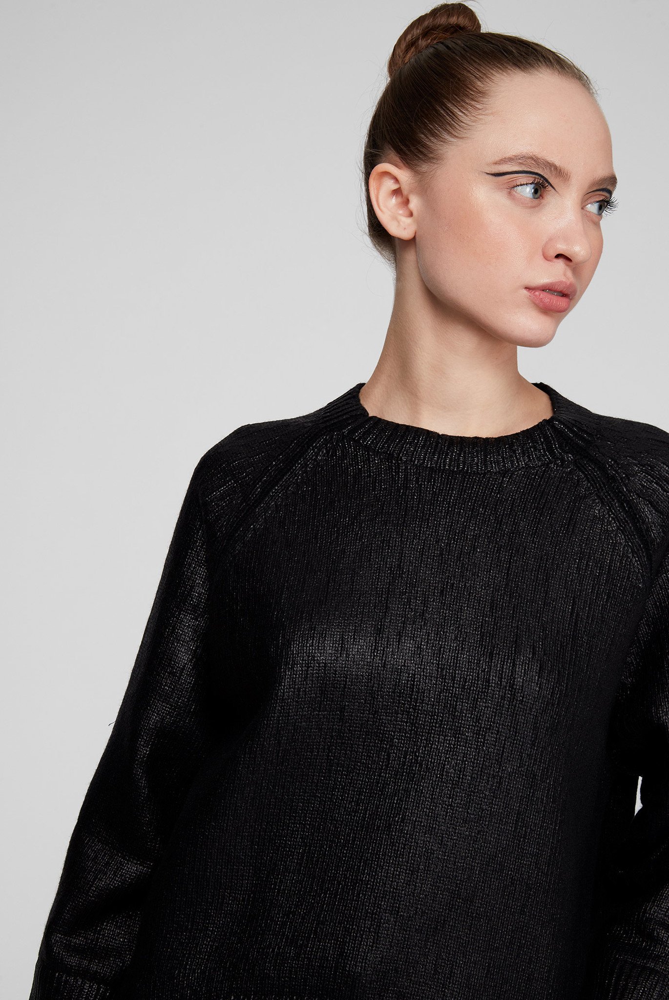 Женский черный свитшот M-NADYA 2