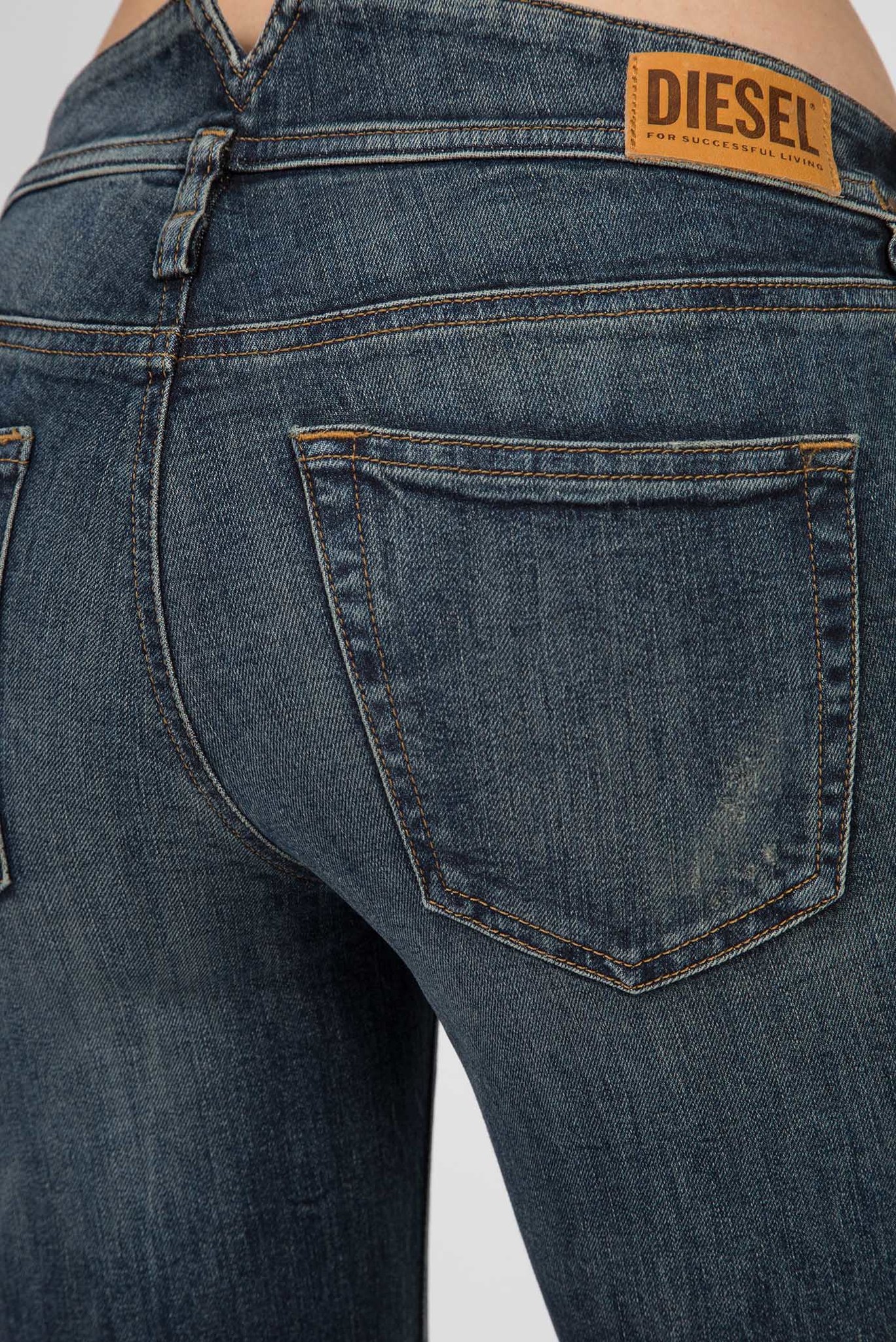 Женские темно-синие джинсы D-RAMY 4