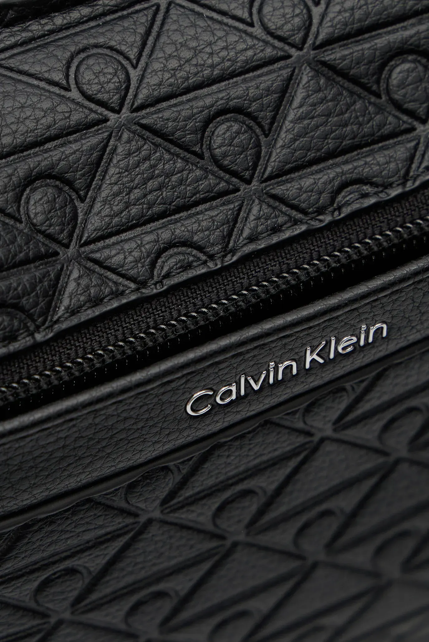 Сумка/EMBLEM AOP EMBOSS SQUARE SLING 6