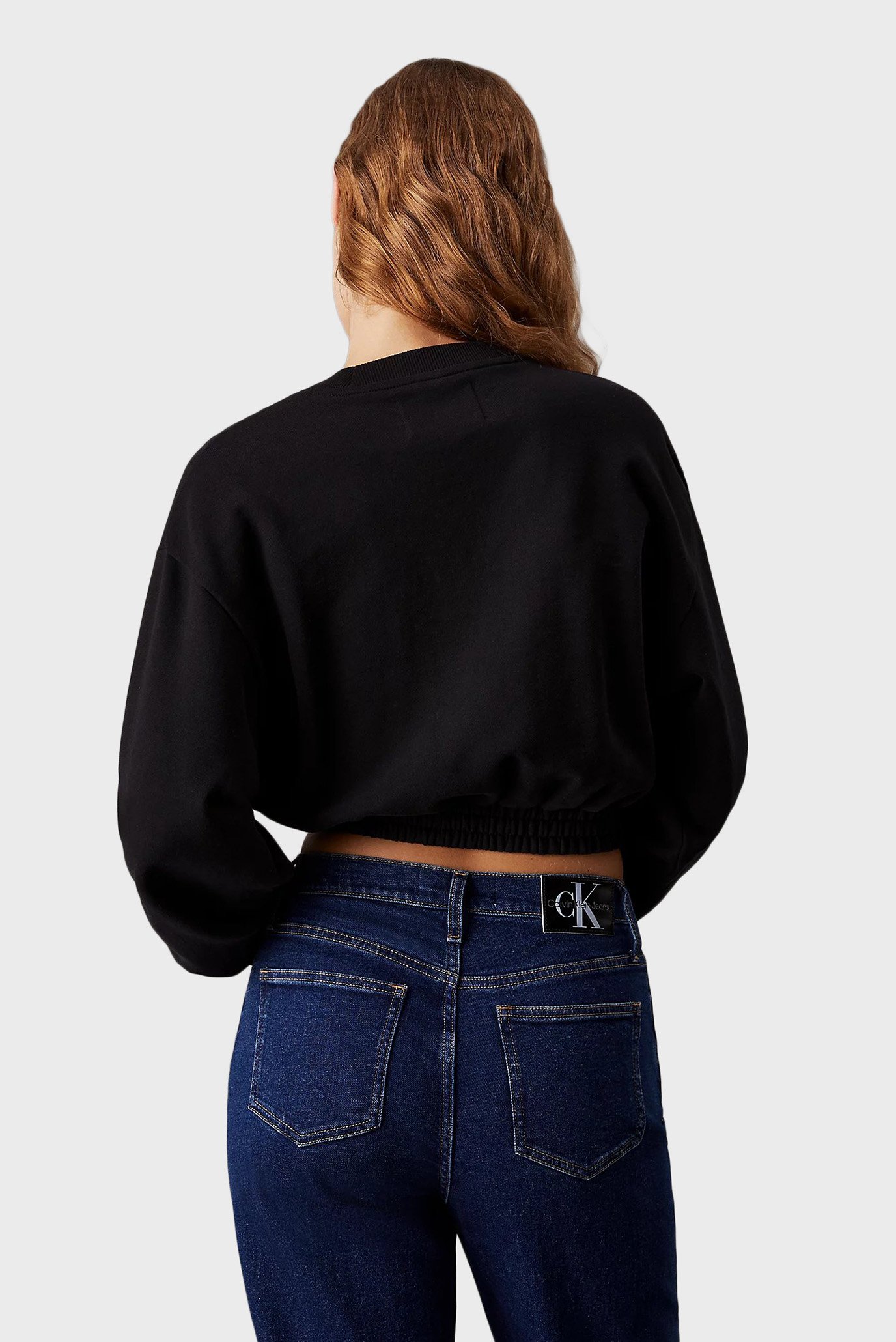 Женский черный свитшот WOVEN LABEL CREW NECK 2