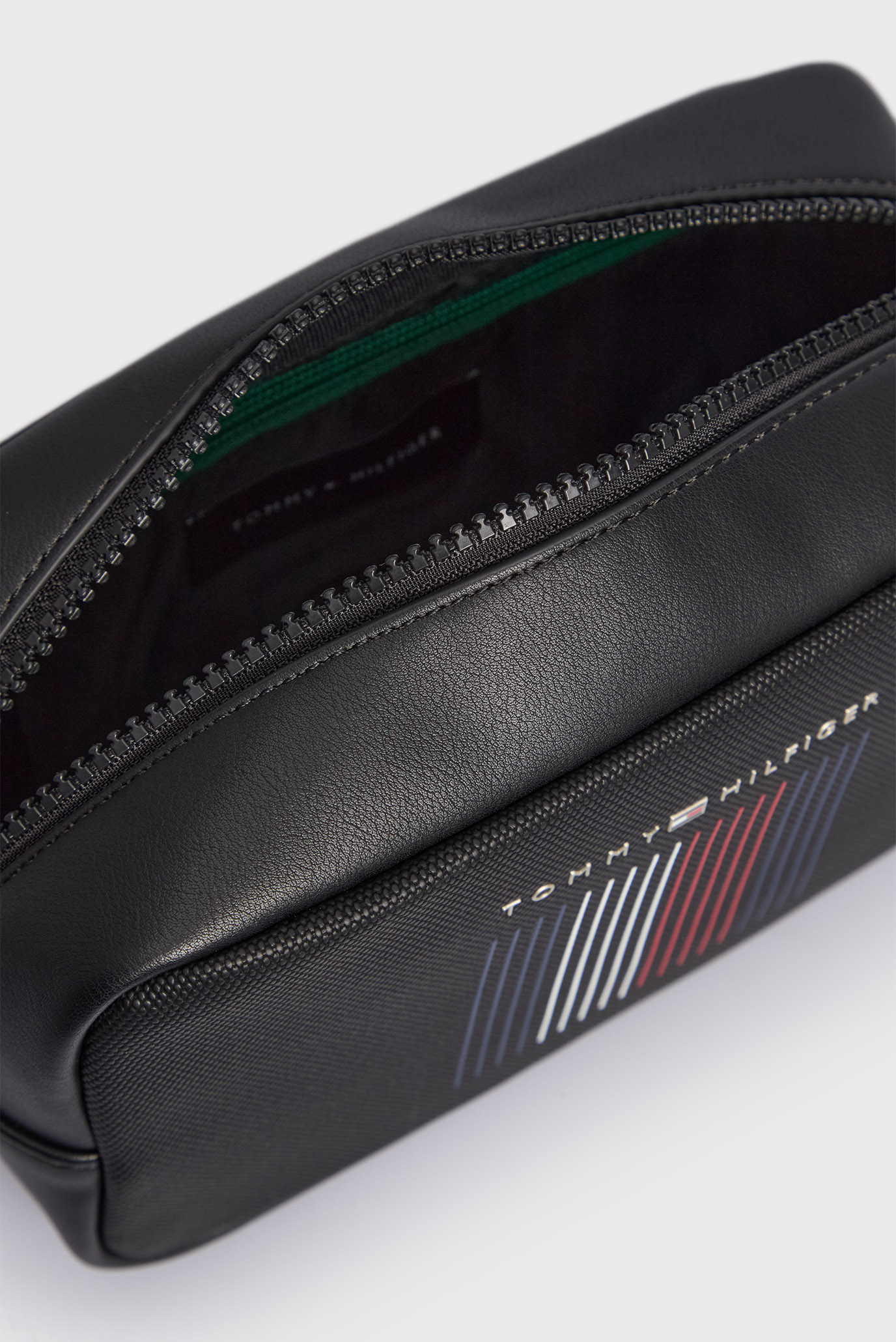 Мужской черный несессер TH FOUNDATION WASHBAG 5