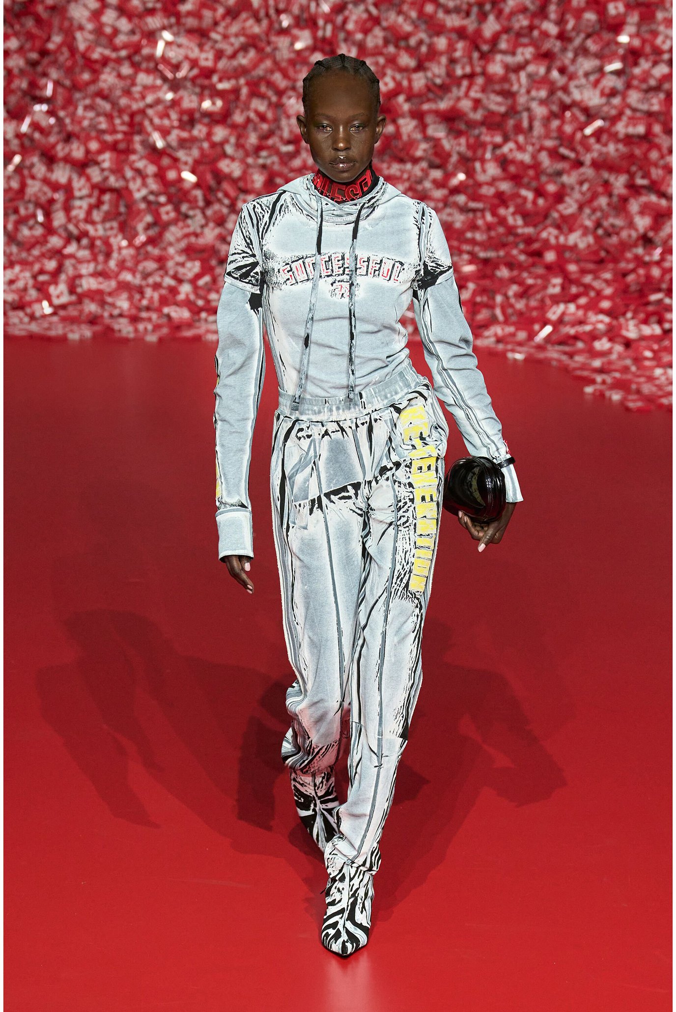 Худи F-CARLYE SWEAT-SHIRT 5