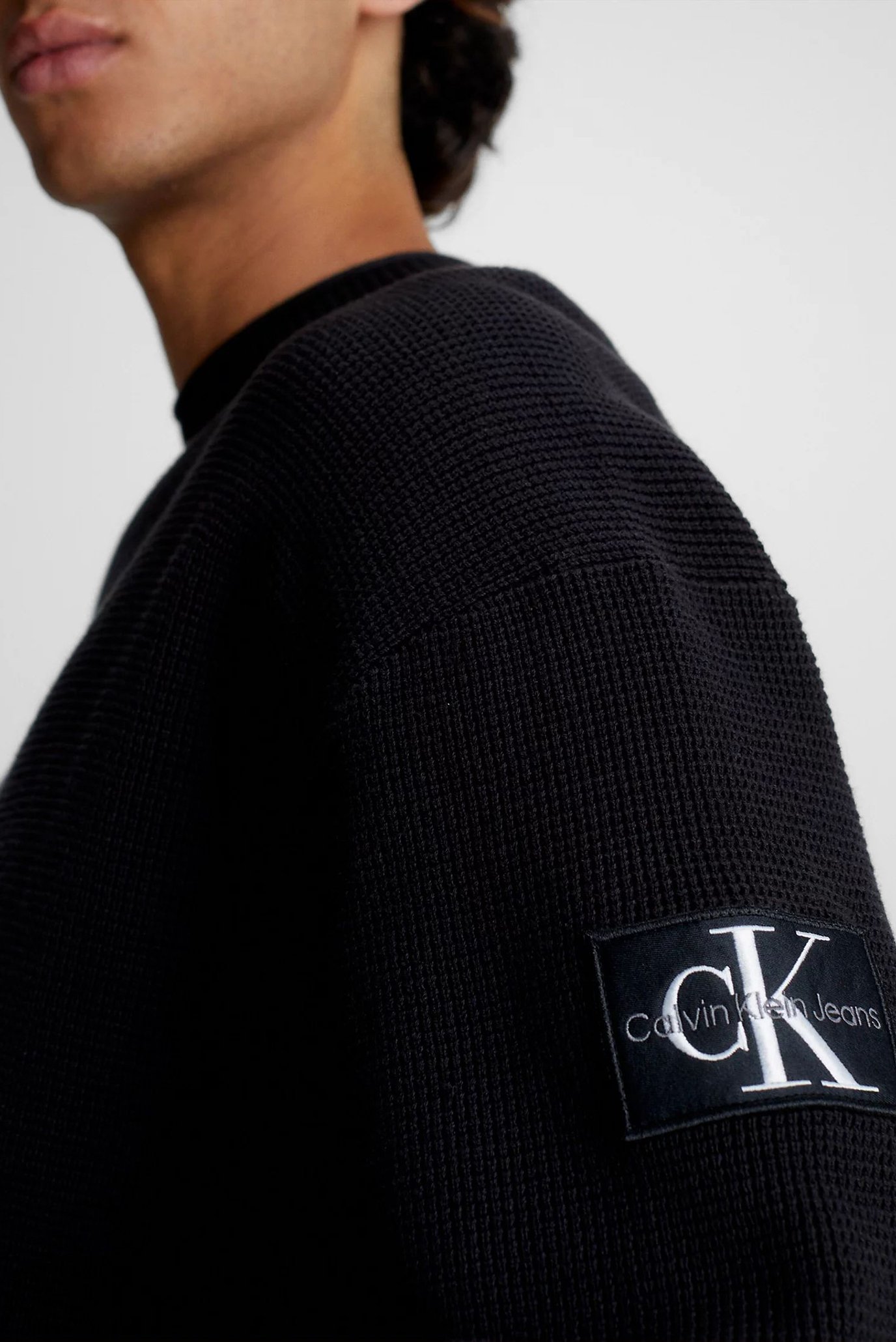 Мужской черный джемпер BADGE RELAXED SWEATER 4