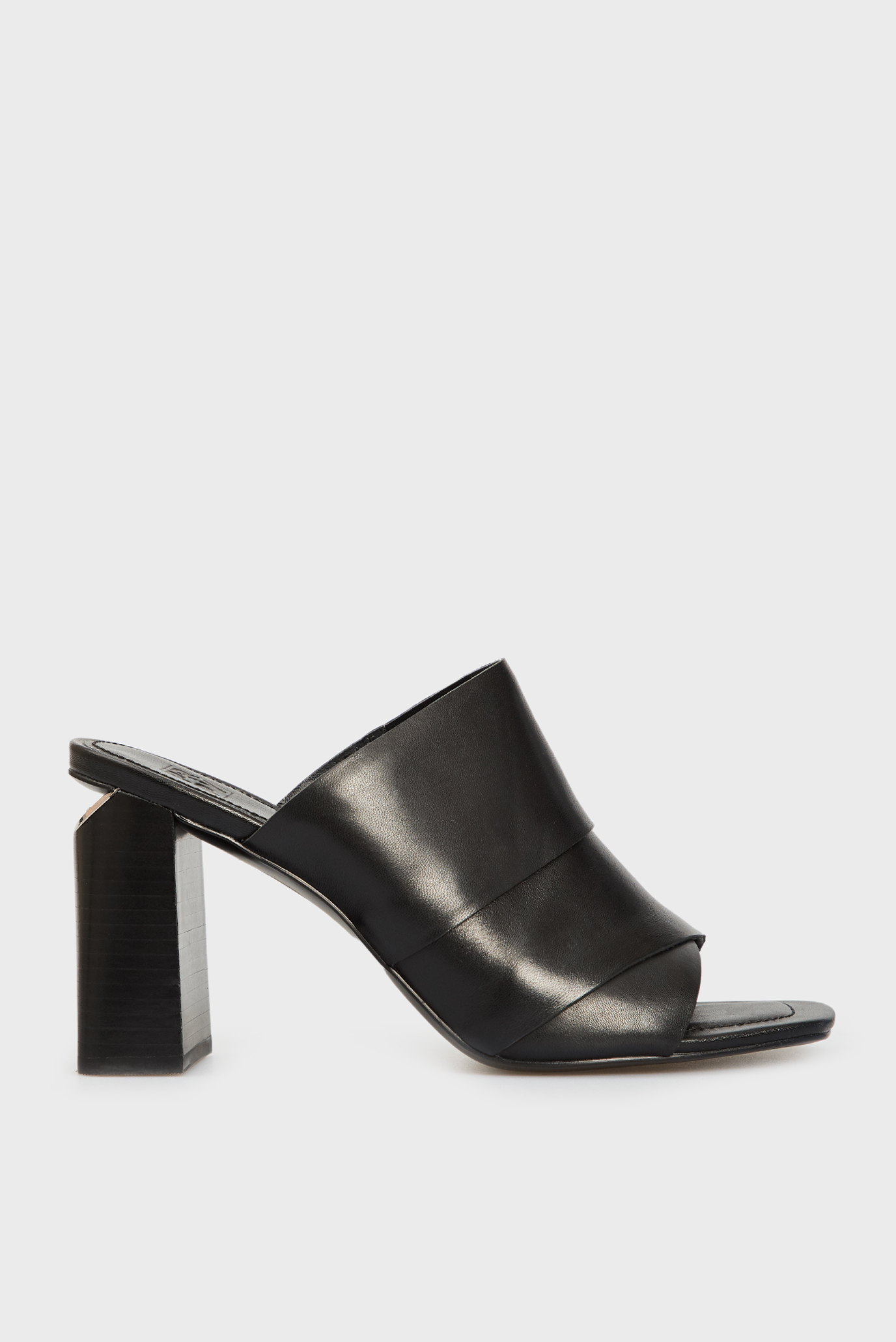 Женские черные кожаные мюли Adora 6