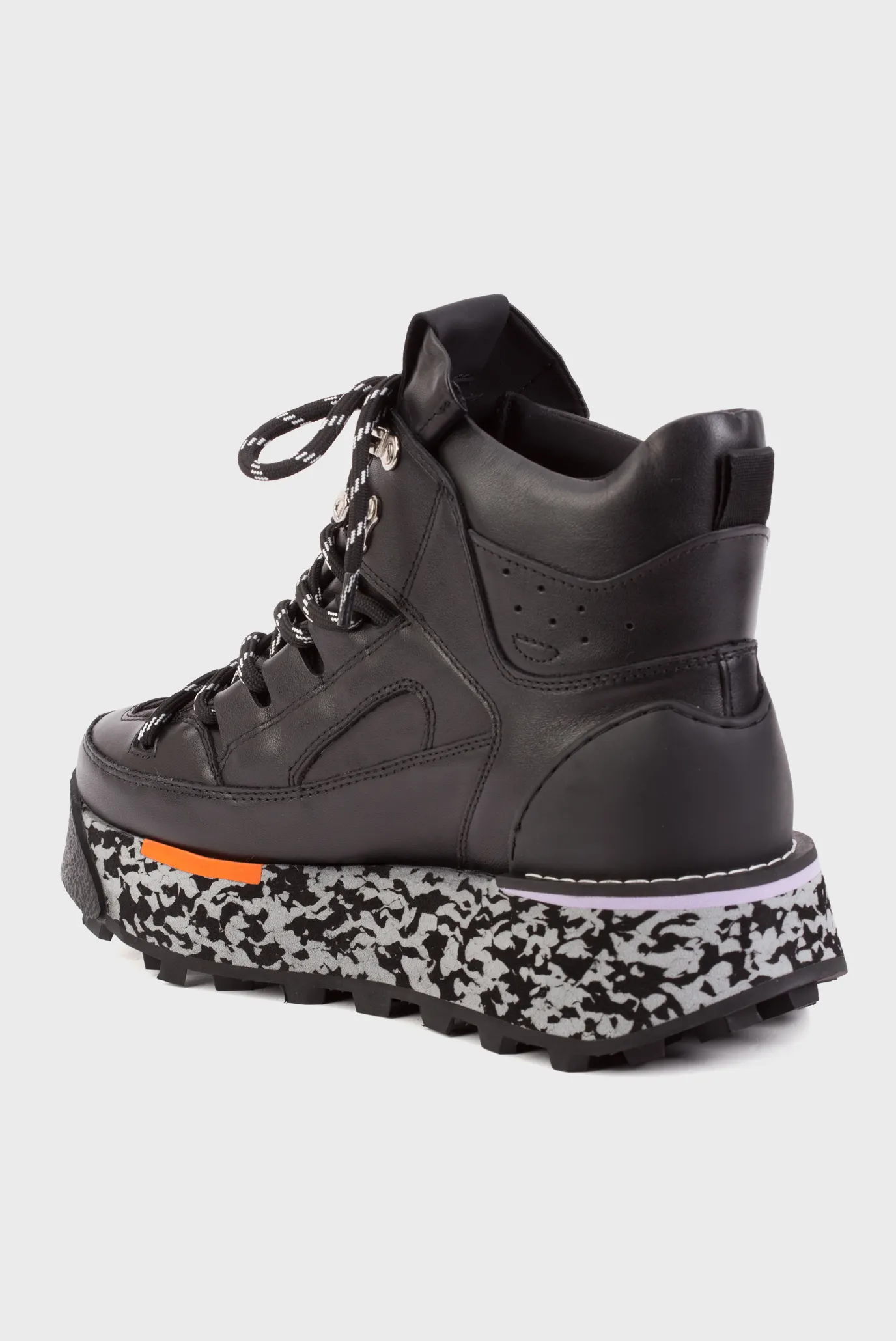 Женские черные кожаные хайтопы Venta 3