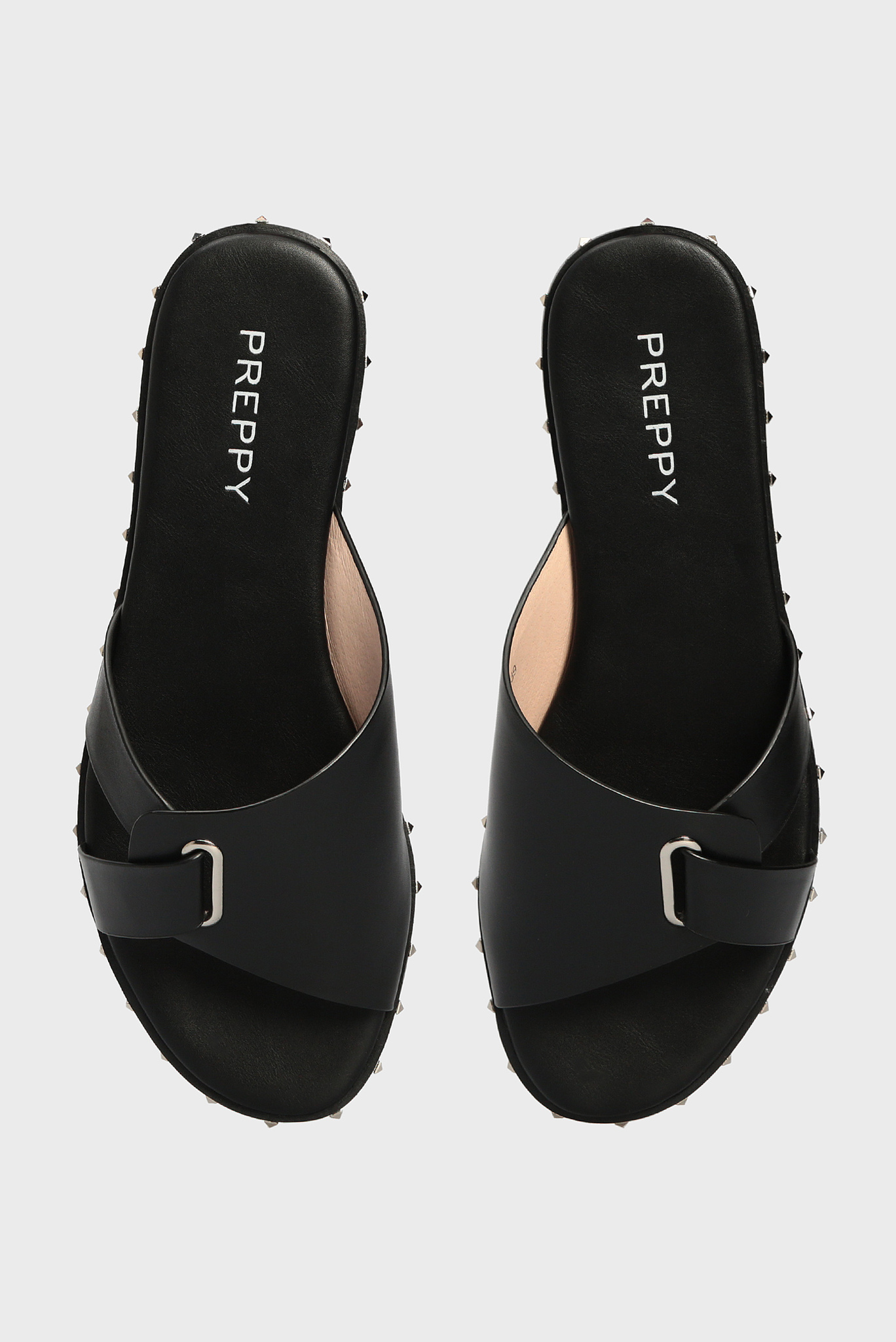 Женские черные кожаные слайдеры 9