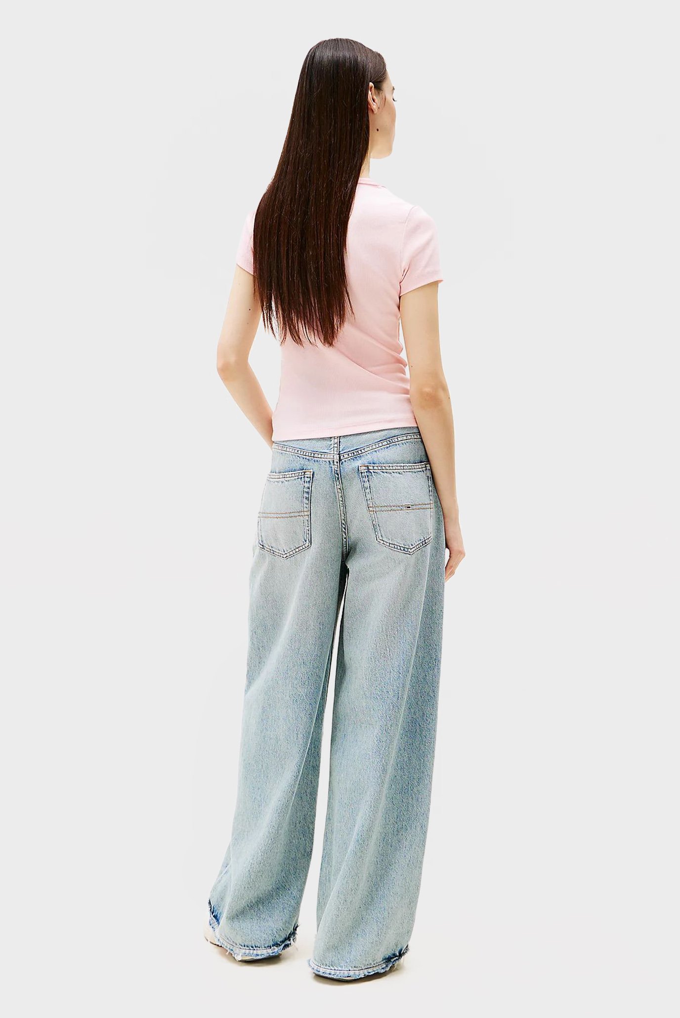 Женская розовая футболка TJW SLIM BADGE RIB 3