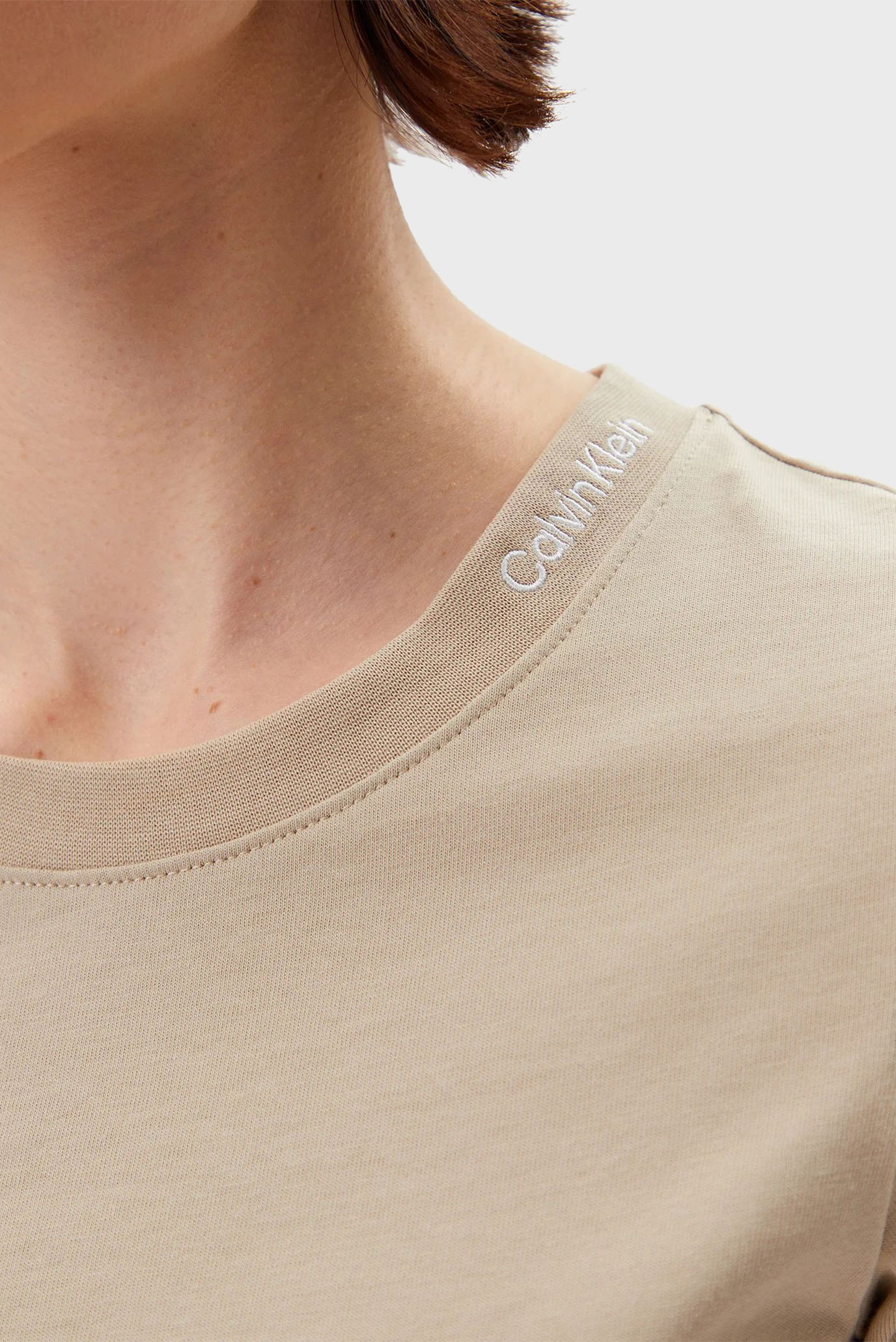 Футболка LOGO NECKLINE T-SHIRT 4